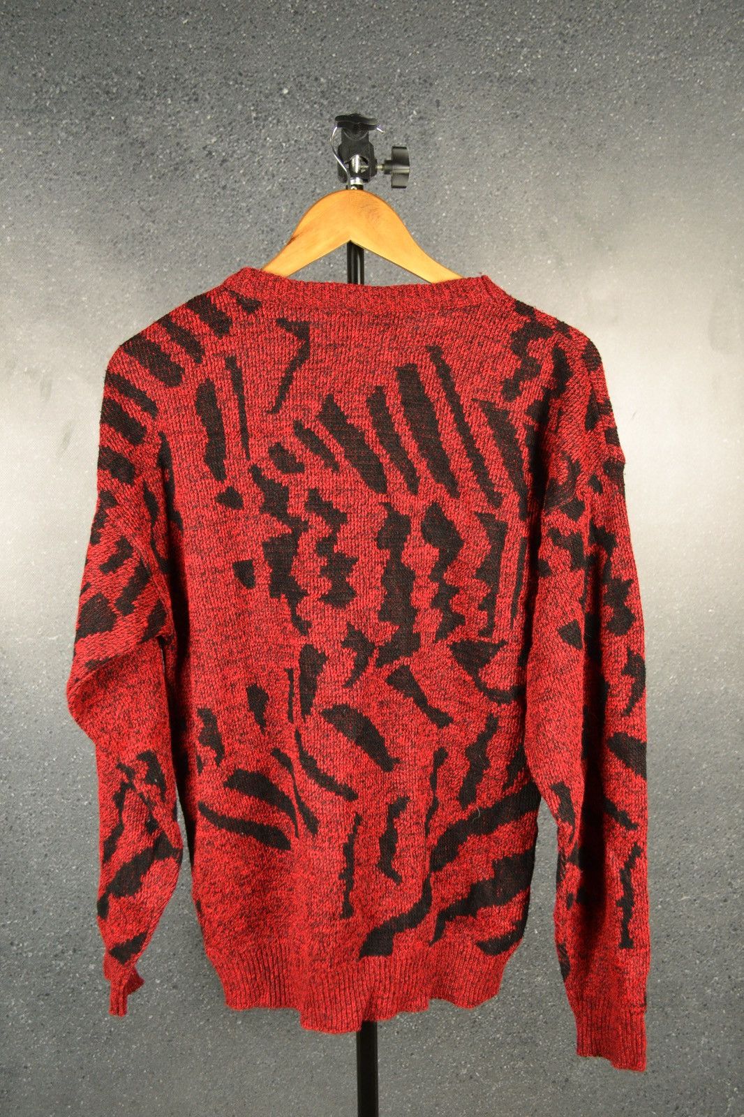 Le TIGRE × Vintage Vintage 90s Le Tigre Sweater Red Made in USA Size Medium Size US M / EU 48-50 / 2 - 2 Thumbnail