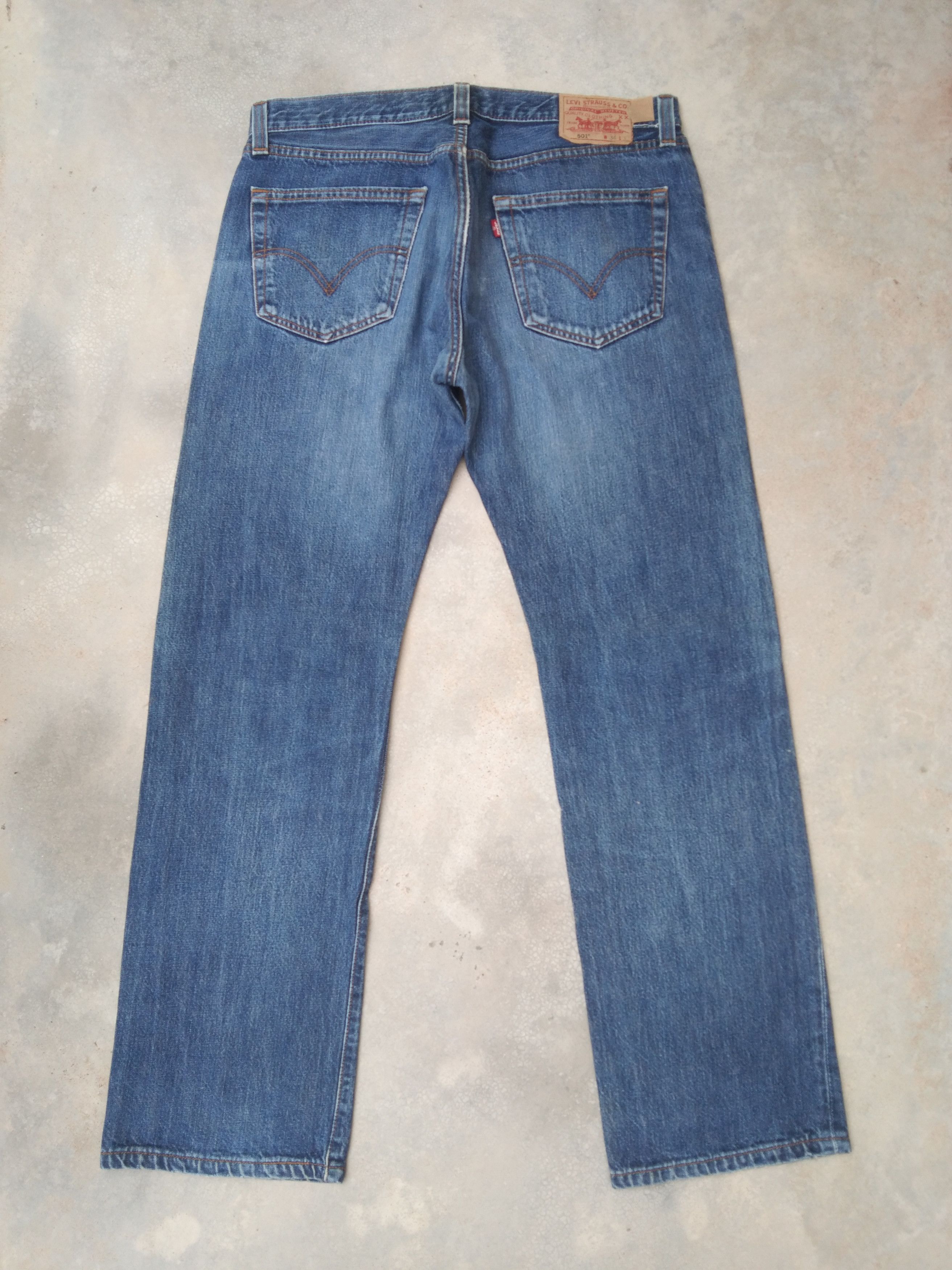 Levi's Vintage Levi's 501 Straight Leg Jeans 36x32 Size US 36 / EU 52 - 2 Thumbnail