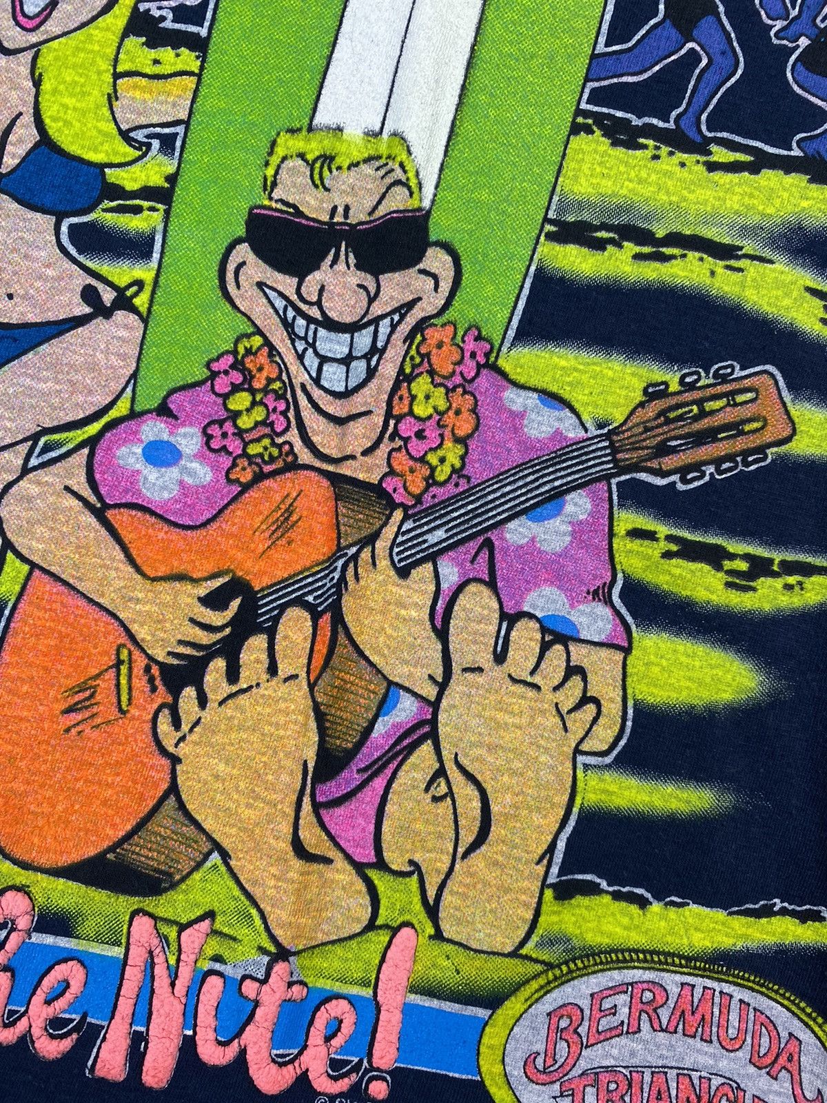 Vintage Vintage Bermuda Triangle 80s Hawaiian Crazy Tee T Shirt Size US XL / EU 56 / 4 - 8 Thumbnail