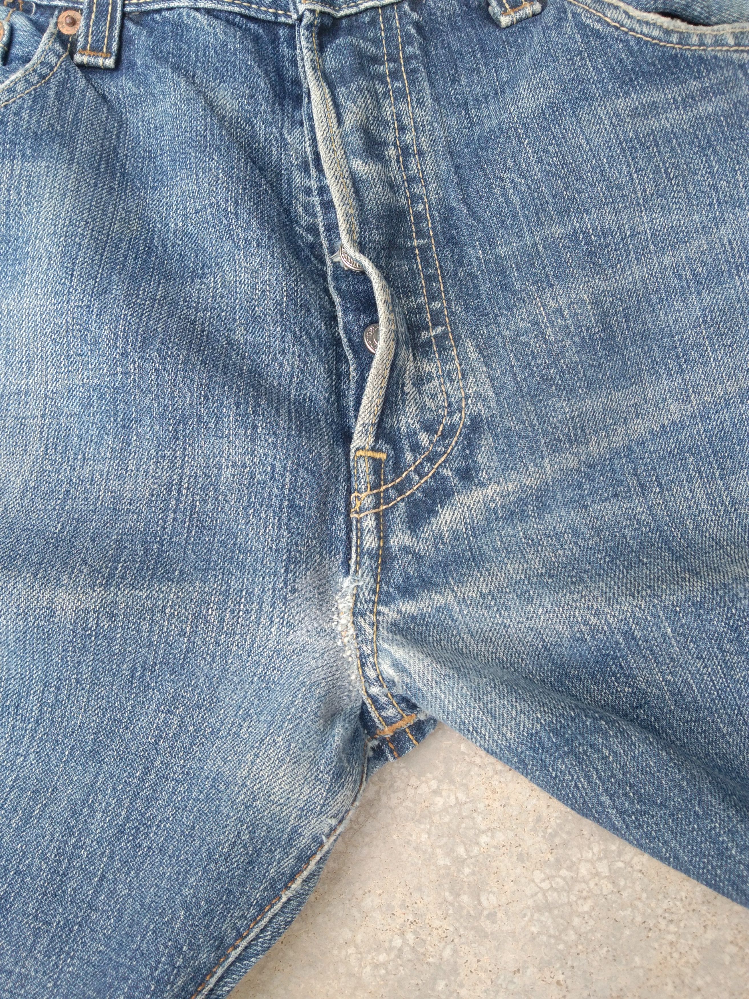 Levi's Vintage Levi's 501 Straight Leg Blue Wash Jeans 34x32 Size US 34 / EU 50 - 5 Thumbnail