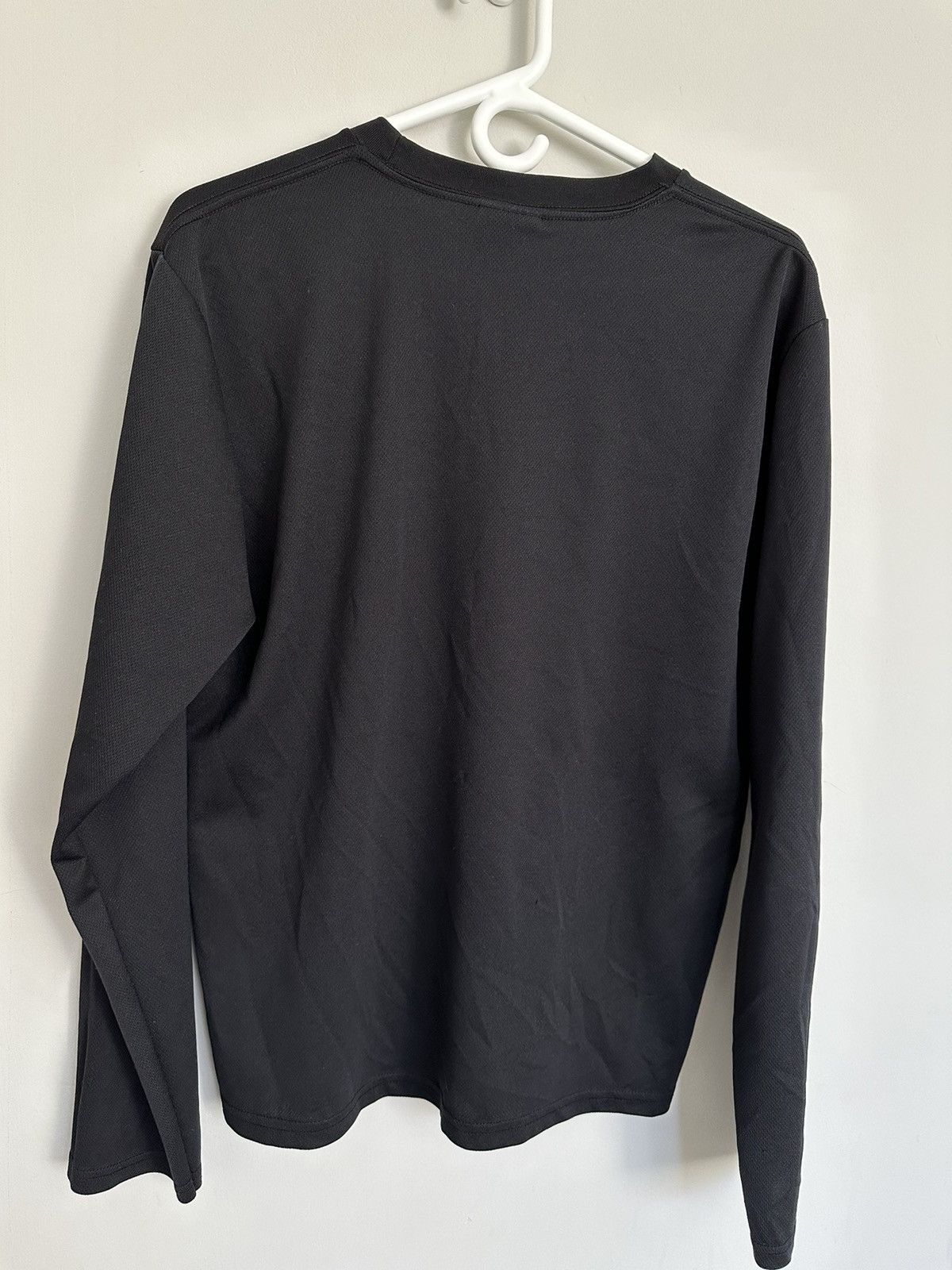 Nike × Vintage Vintage Nike swoosh logo black long sleeve t-shirt y2k Size US L / EU 52-54 / 3 - 4 Thumbnail