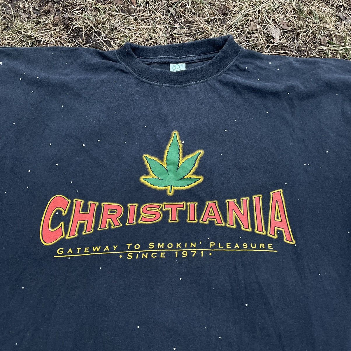 Vintage Vintage 90s Christiania Graphic Tee Sun Faded Rave Y2K L Size US L / EU 52-54 / 3 - 4 Thumbnail
