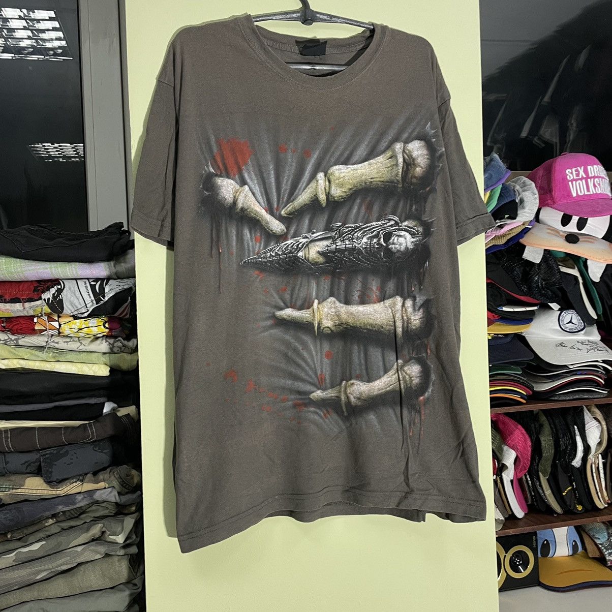 Vintage Vintage Y2K Graphic Tee Sun Faded Horror Skull Grunge XXL Size US XXL / EU 58 / 5 - 3 Thumbnail