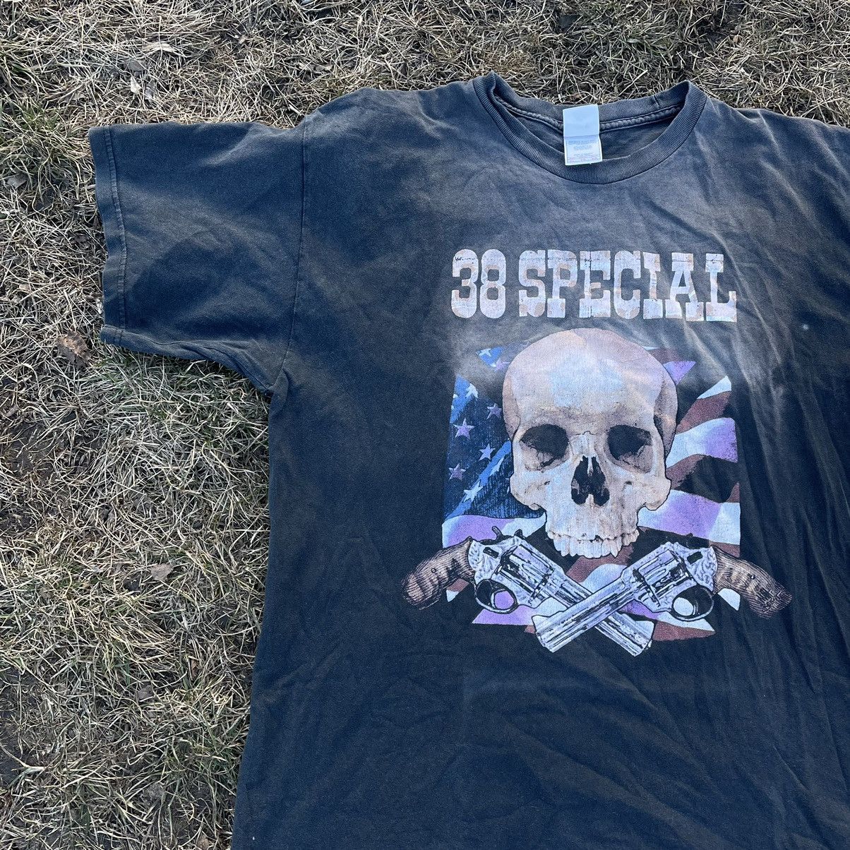 Vintage Vintage 90s Skull Graphic Tee Sun Faded Horror Grunge XL Size US XL / EU 56 / 4 - 3 Thumbnail