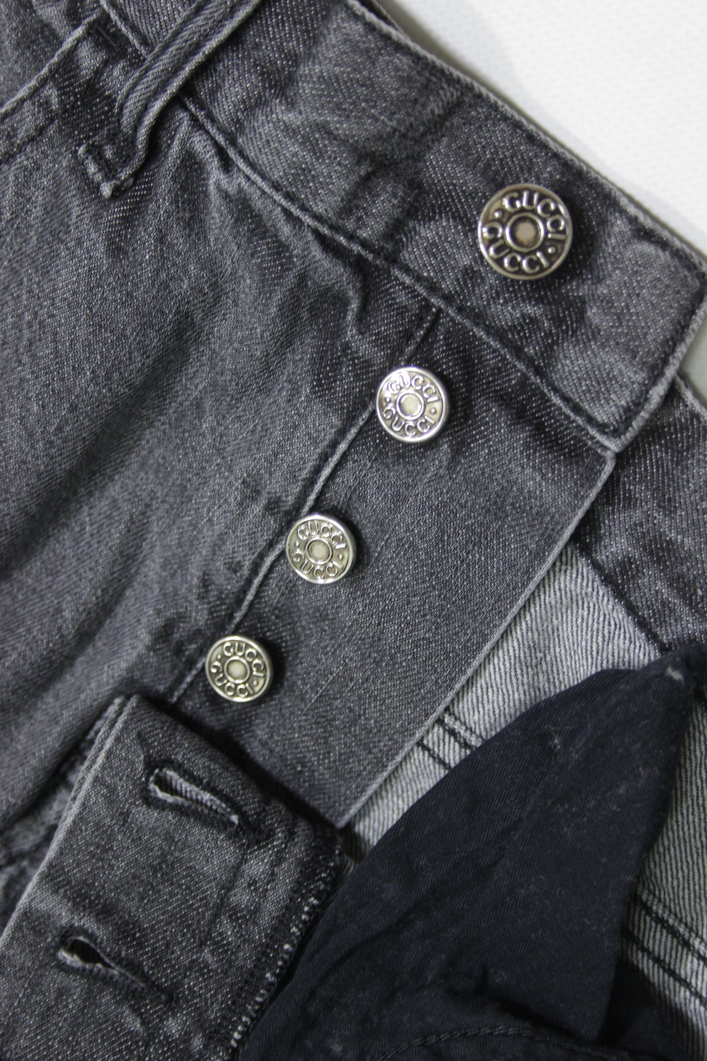 Gucci Denim Washed Cut Off Shorts Size US 30 / EU 46 - 7 Thumbnail