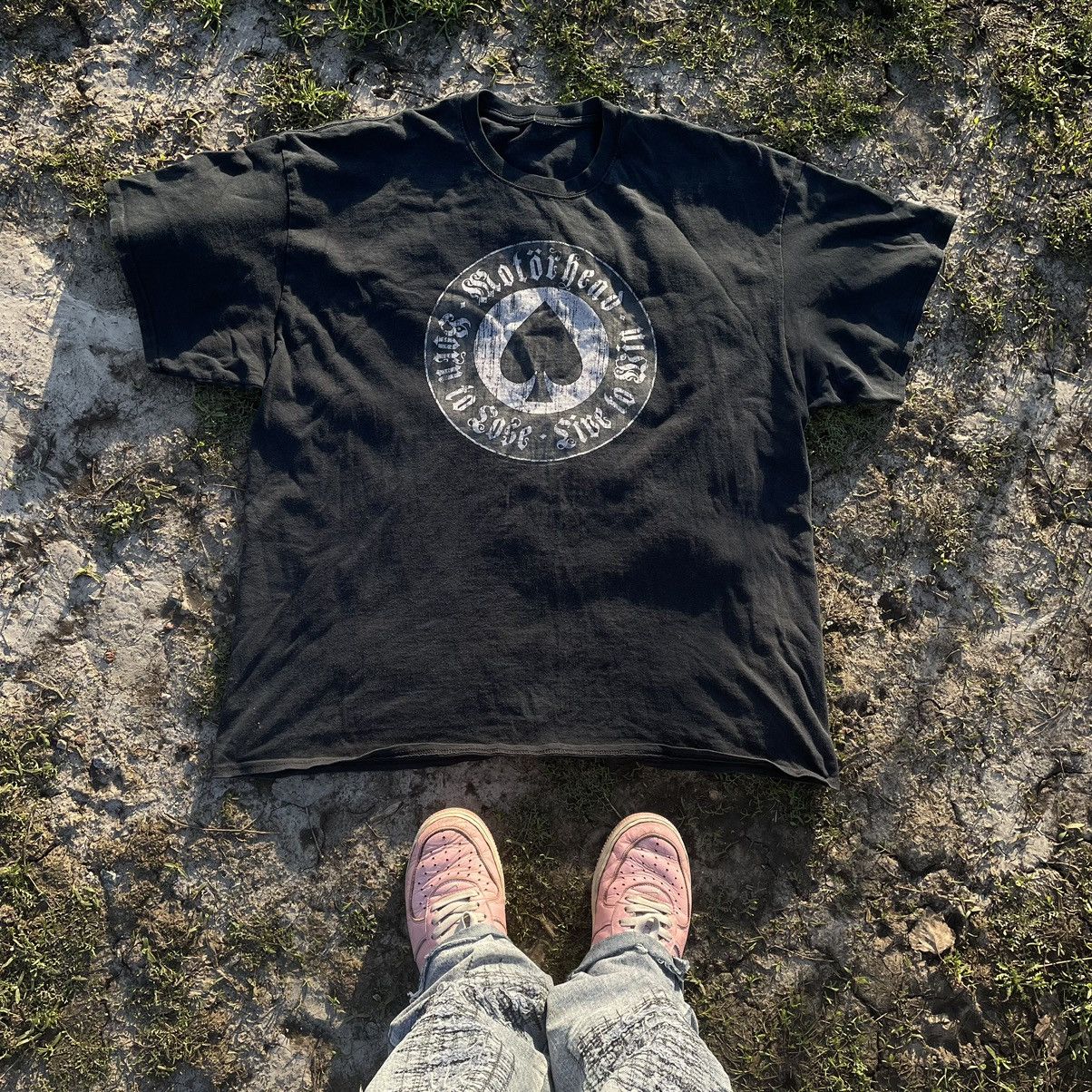 Band Tees Vintage Y2K Motörhead Skulls Sexy Vamp Dead Face Horror Tee Size US XXL / EU 58 / 5 - 1 Thumbnail