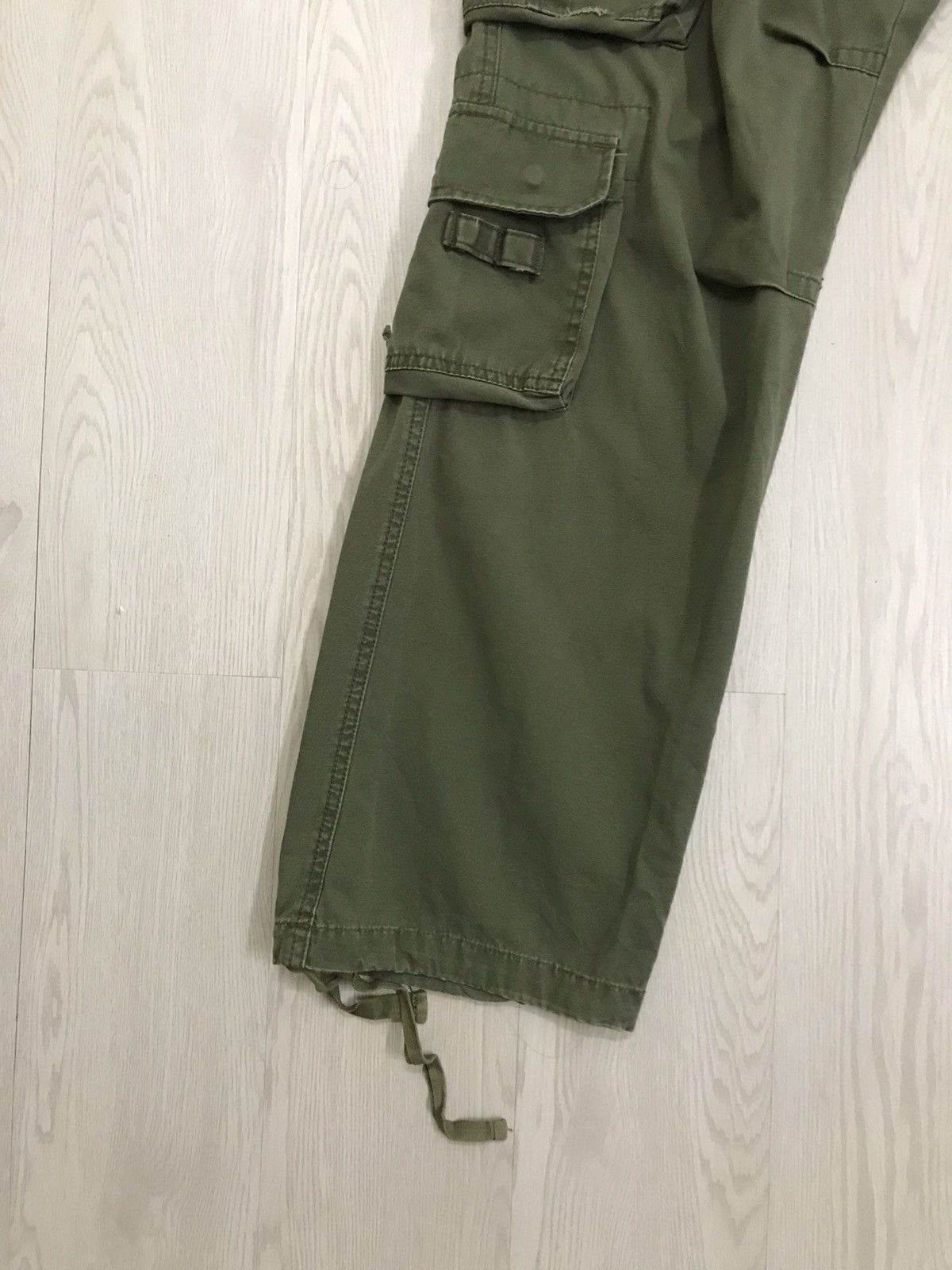 Vintage Vintage US Army Cargo Pants Tactical Pants Size US 33 - 14 Thumbnail