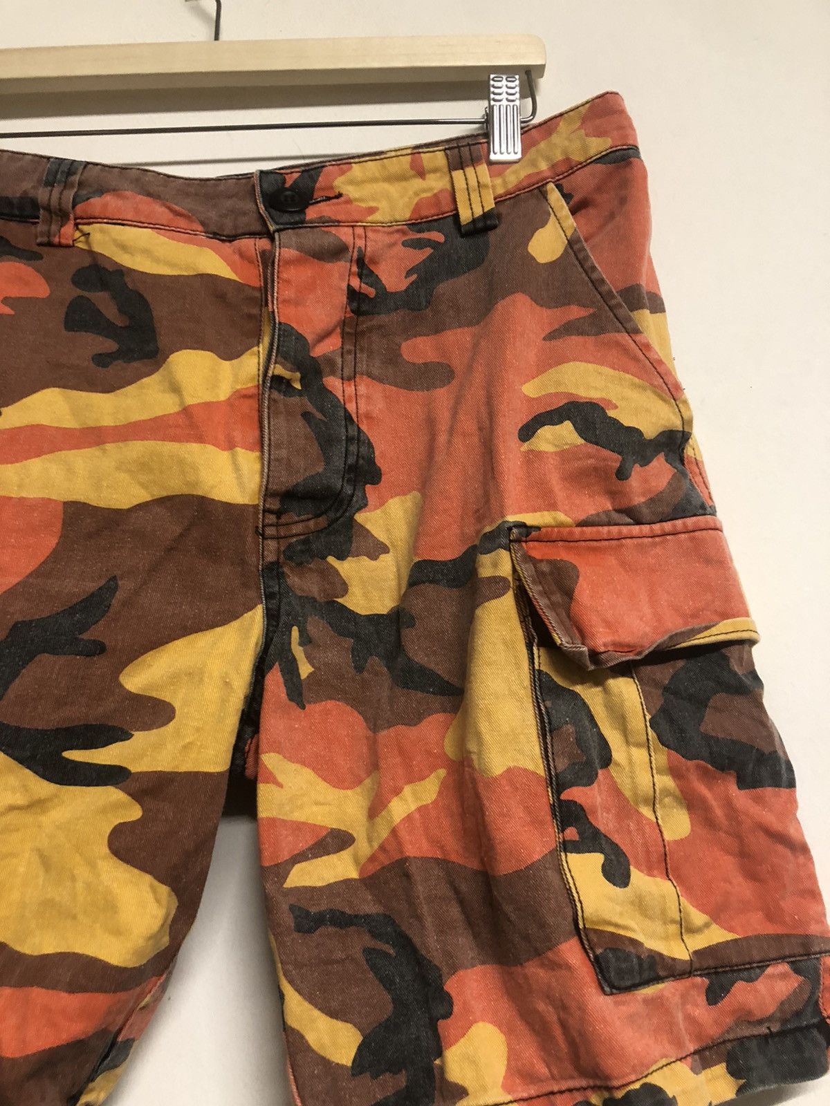 Designer × Vintage Reclaimed vintage orange cargo paint fashion Y2K Size US 30 / EU 46 - 2 Thumbnail