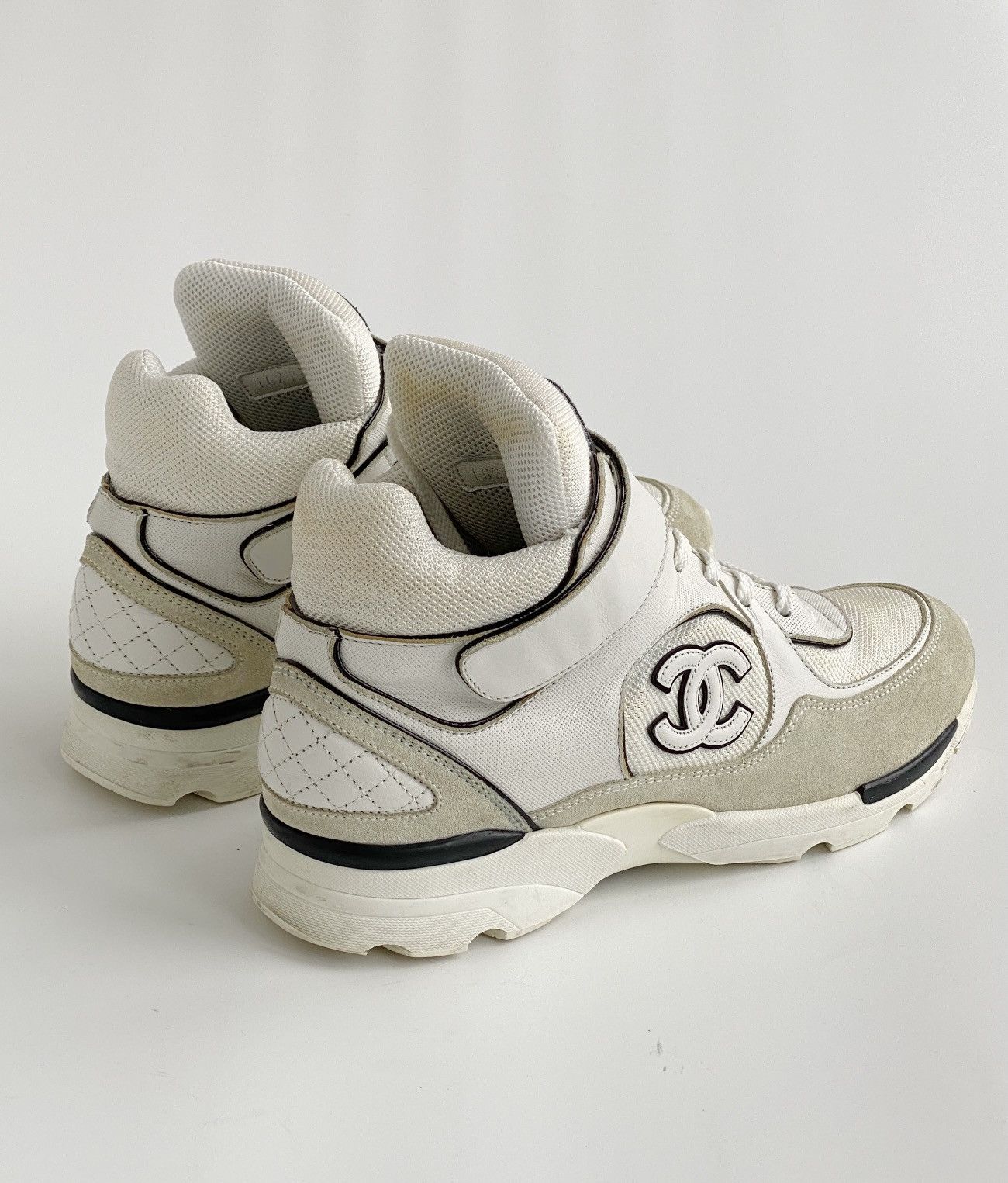 Chanel × Vintage CHANEL CC Sneakers Size US 7 / EU 40 - 9 Thumbnail