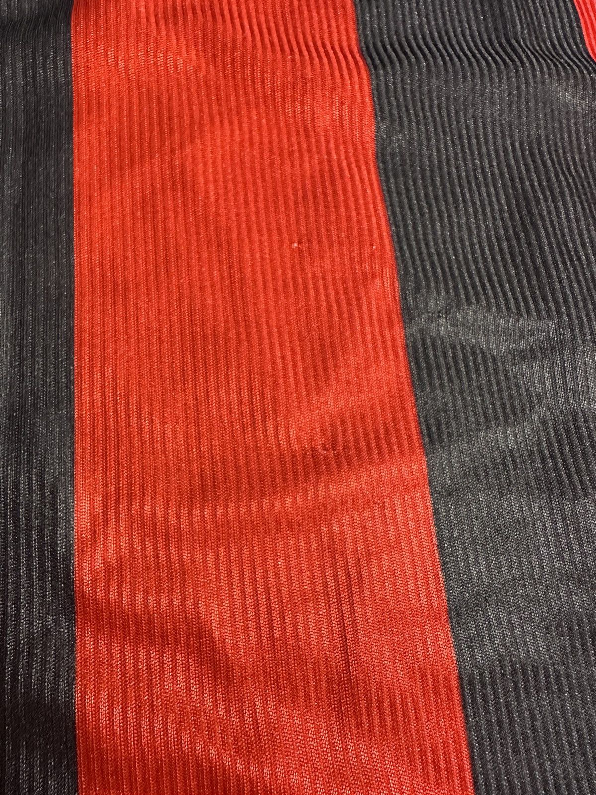 Adidas × Vintage Vintage AC Milan Soccer jersey adidas Opel striped size L Size US L / EU 52-54 / 3 - 6 Thumbnail
