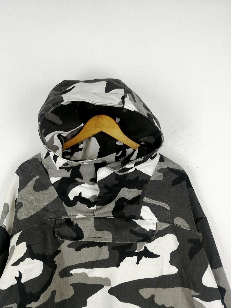 Other BILLIE EILISH STYLES ANORAK CAMO JACKET Size US L / EU 52-54 / 3 - 6 Thumbnail