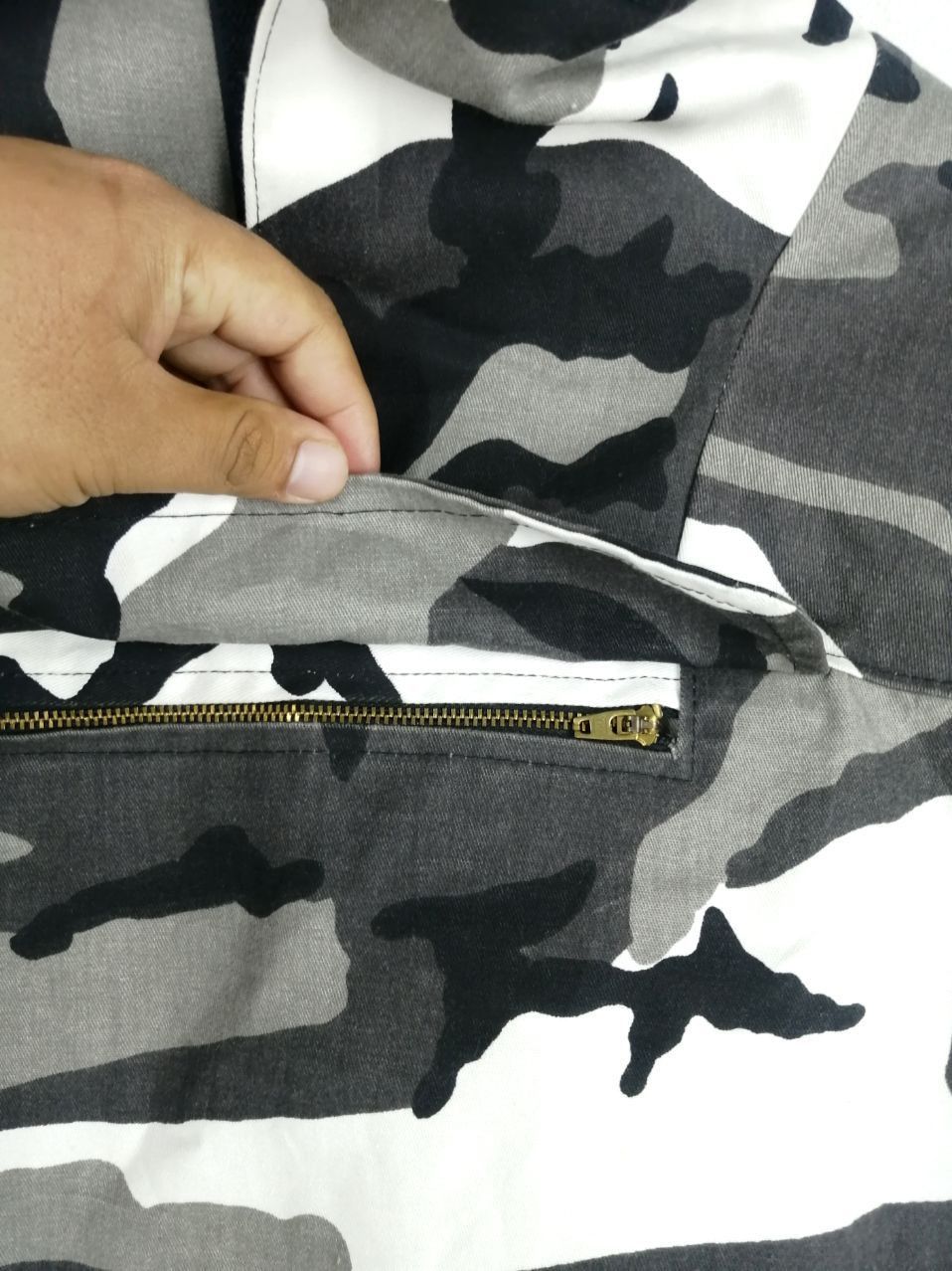 Other BILLIE EILISH STYLES ANORAK CAMO JACKET Size US L / EU 52-54 / 3 - 7 Thumbnail