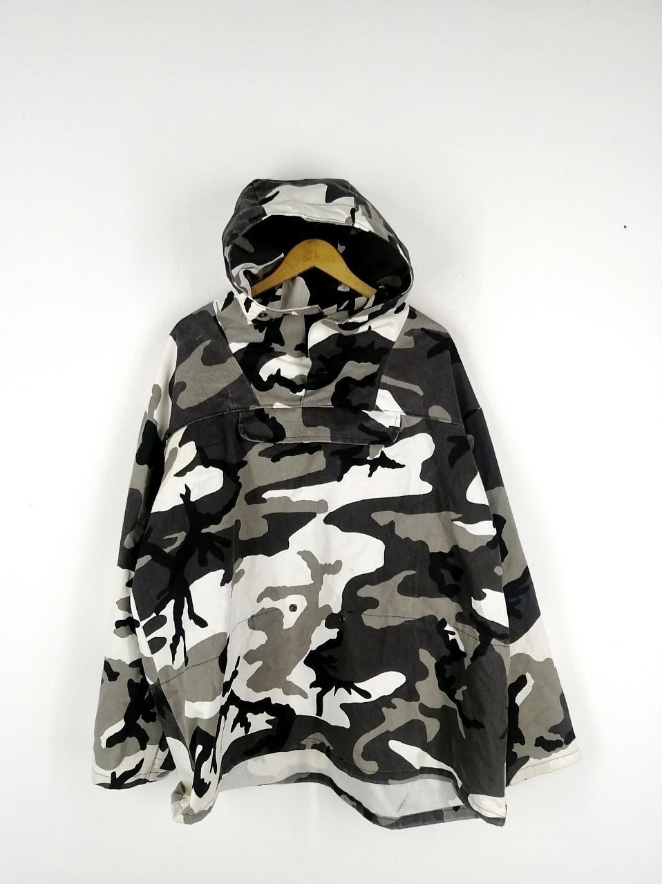 Other BILLIE EILISH STYLES ANORAK CAMO JACKET Size US L / EU 52-54 / 3 - 2 Thumbnail