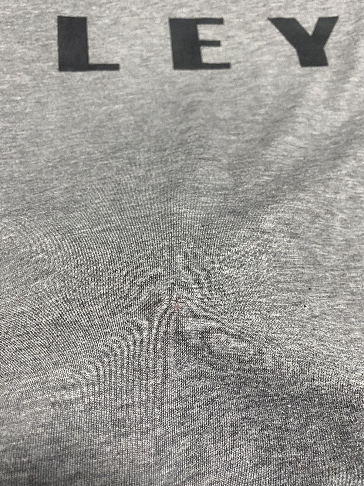 Oakley Vintage Oakley tee box logo size L Size US L / EU 52-54 / 3 - 6 Thumbnail