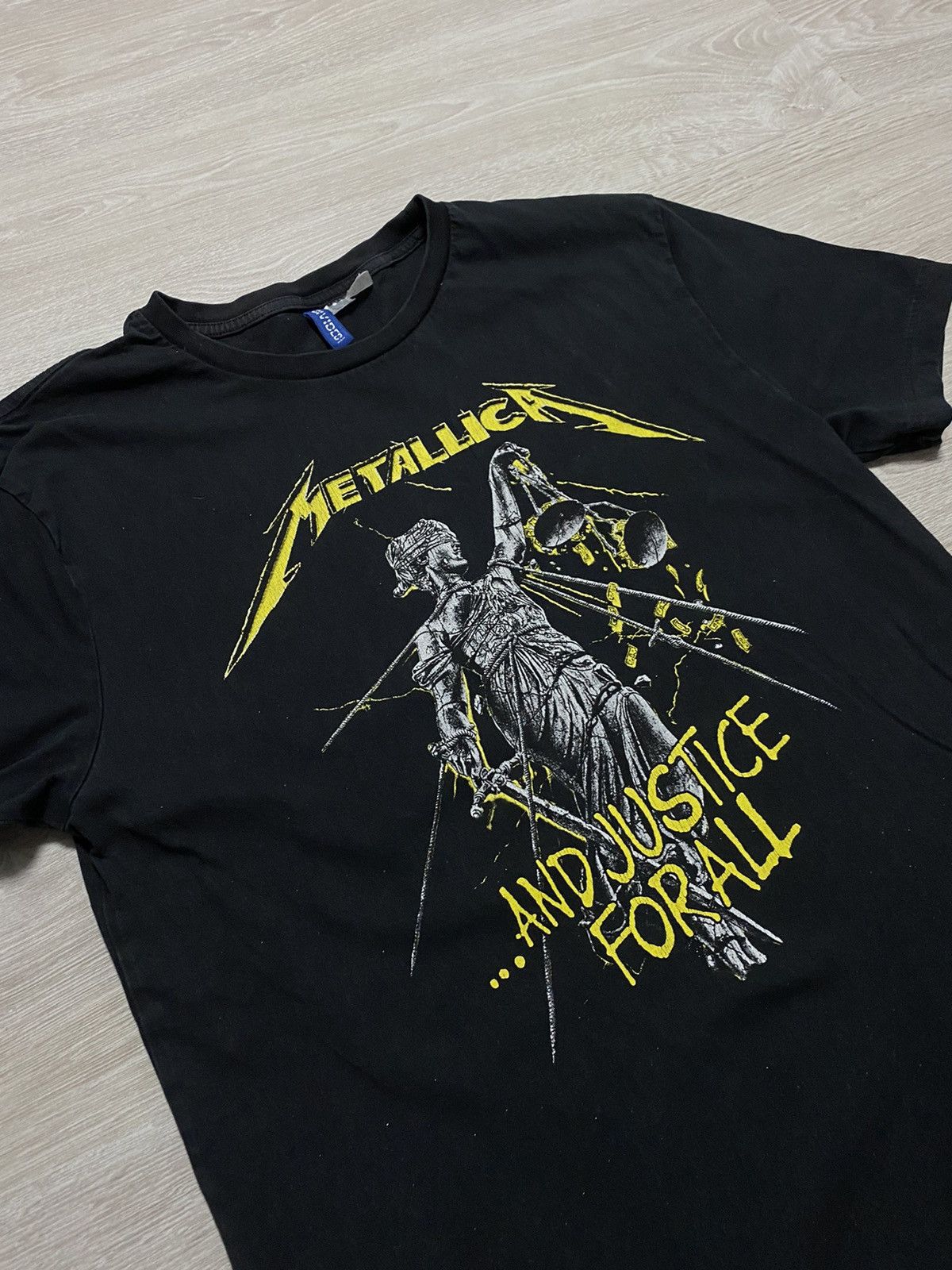 Band Tees Rock tee Metallica and justice for all size M Size US M / EU 48-50 / 2 - 1 Thumbnail