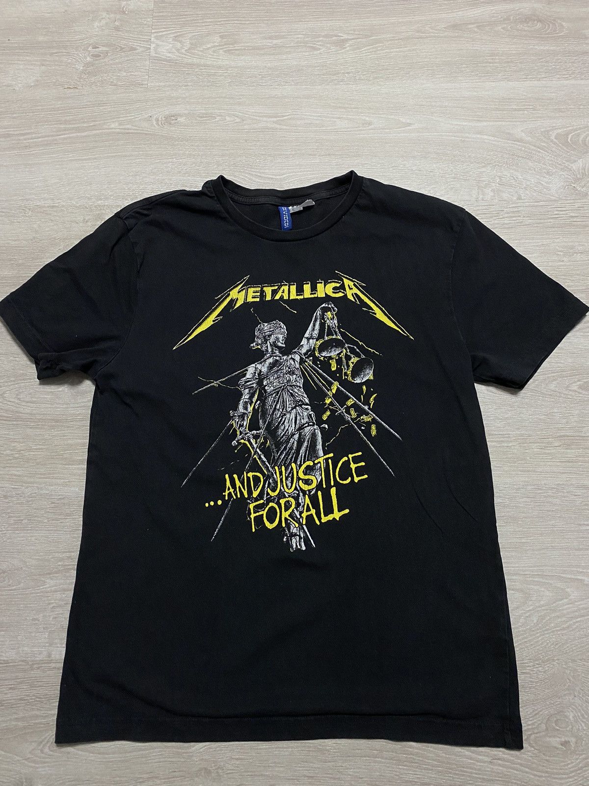 Band Tees Rock tee Metallica and justice for all size M Size US M / EU 48-50 / 2 - 2 Thumbnail