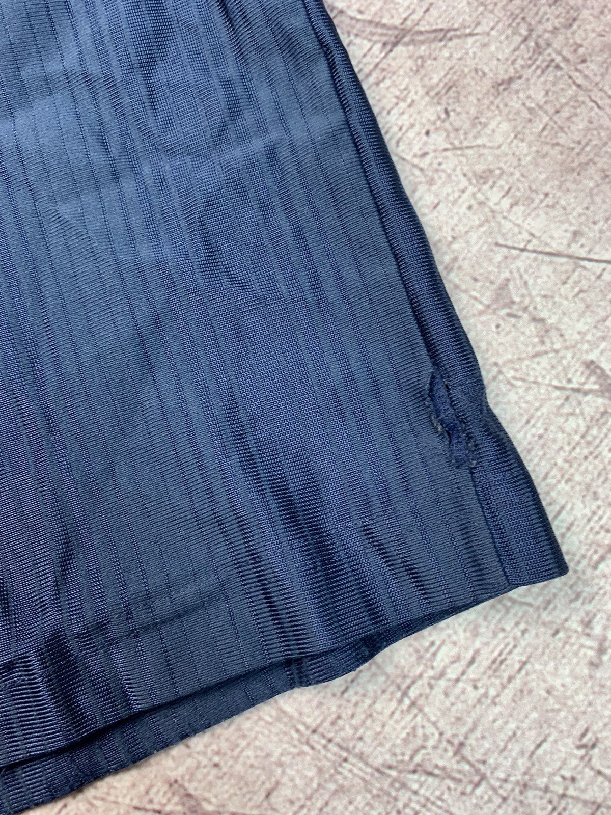 Nike × Vintage Nike Vintage Mens Shorts Size US 34 / EU 50 - 5 Thumbnail