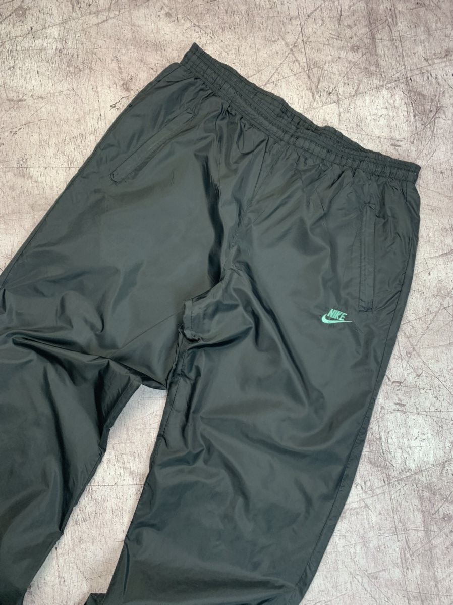 Nike × Vintage Nike Vintage Mens Nylon Pants Drill Y2K Size US 32 / EU 48 - 8 Thumbnail
