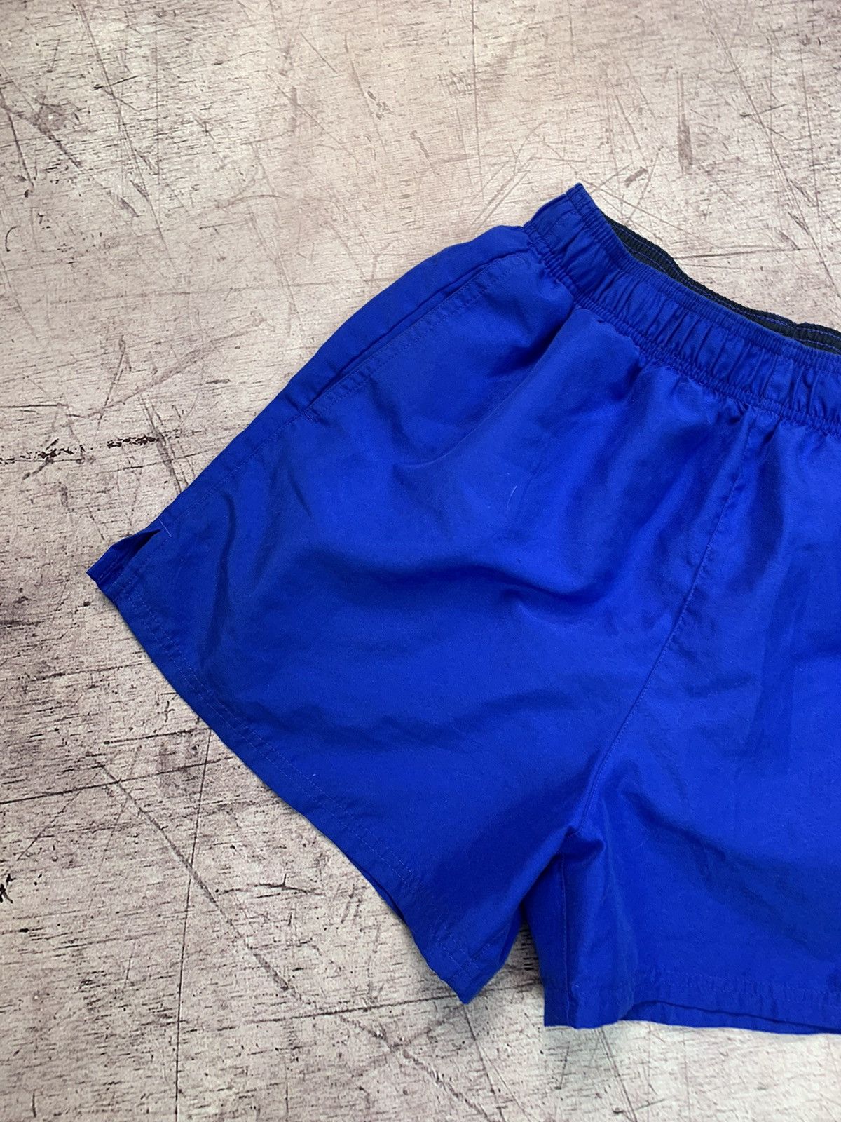 Nike × Vintage Nike Y2K Vintage Mens Shorts Size US 32 / EU 48 - 3 Thumbnail
