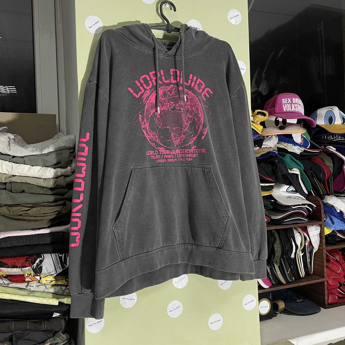 Vintage Vintage 90s Sun Faded Graphic Hoodie Worldwide Black Punk XL Size US XL / EU 56 / 4 - 3 Thumbnail