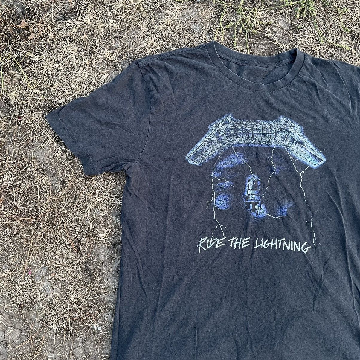 Vintage Vintage Y2K Sun Faded Graphic Tee Skulls Grunge Black Slim M Size US M / EU 48-50 / 2 - 5 Thumbnail