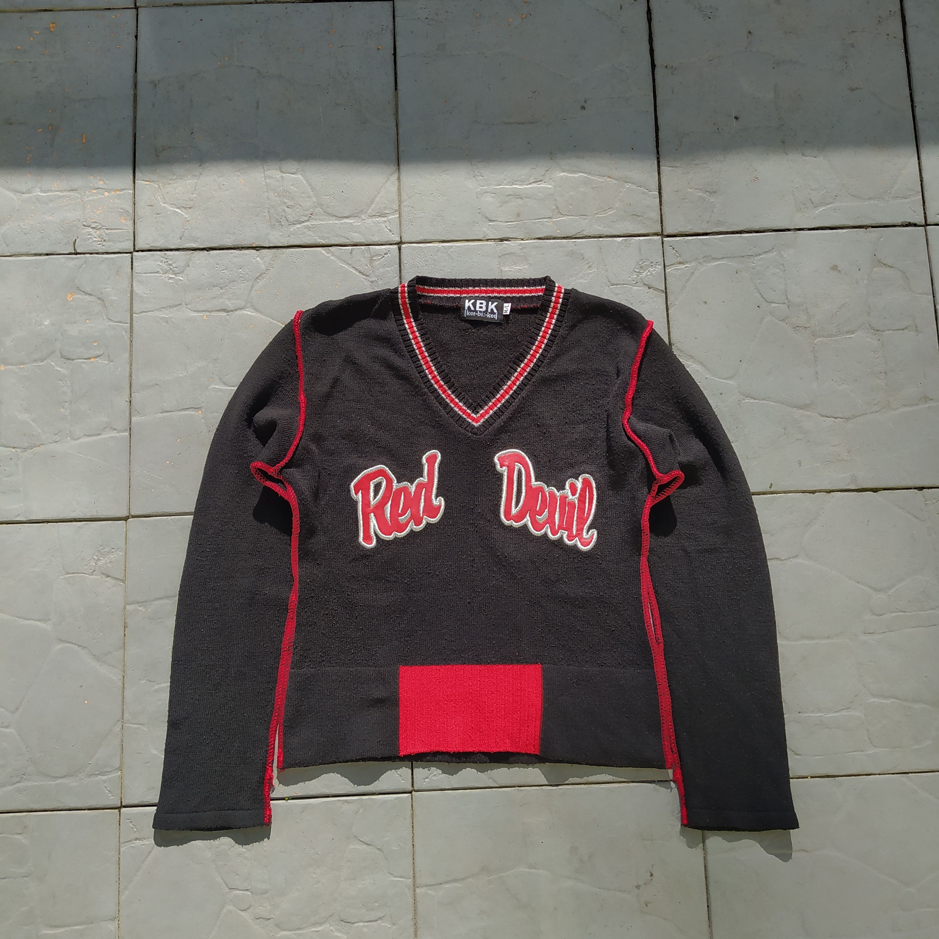 Vintage Y2K Red Devil Mall Goth Sweater KBK Kei Bi Kei Size M / US 6-8 / IT 42-44 - 1 Thumbnail