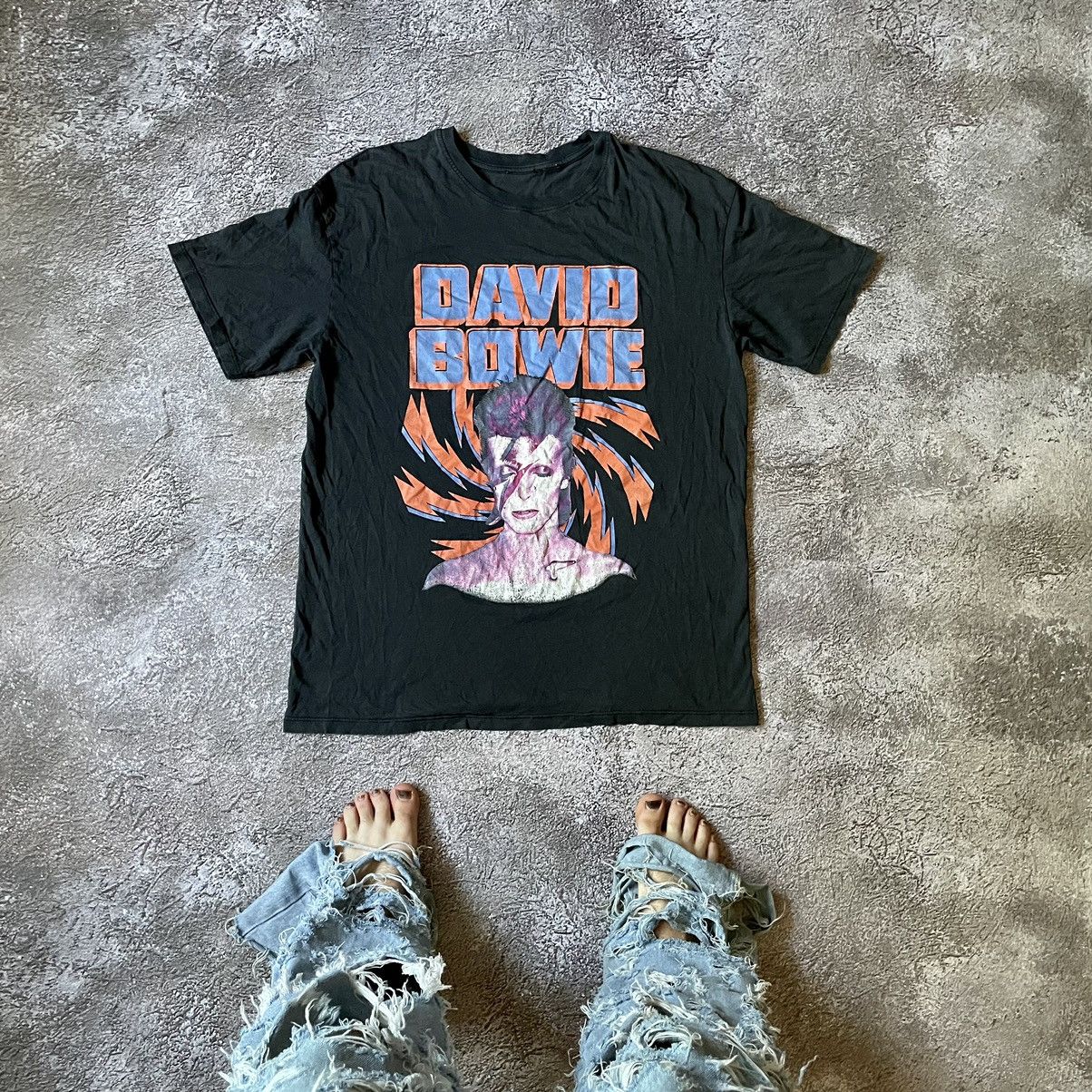 Vintage Vintage Y2K David Bowie Graphic Tee Sun Faded Grunge Baggy L Size US L / EU 52-54 / 3 - 1 Thumbnail