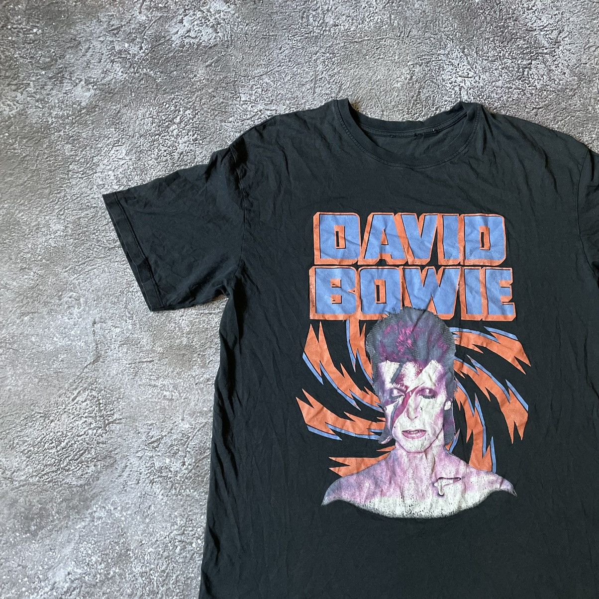 Vintage Vintage Y2K David Bowie Graphic Tee Sun Faded Grunge Baggy L Size US L / EU 52-54 / 3 - 4 Thumbnail