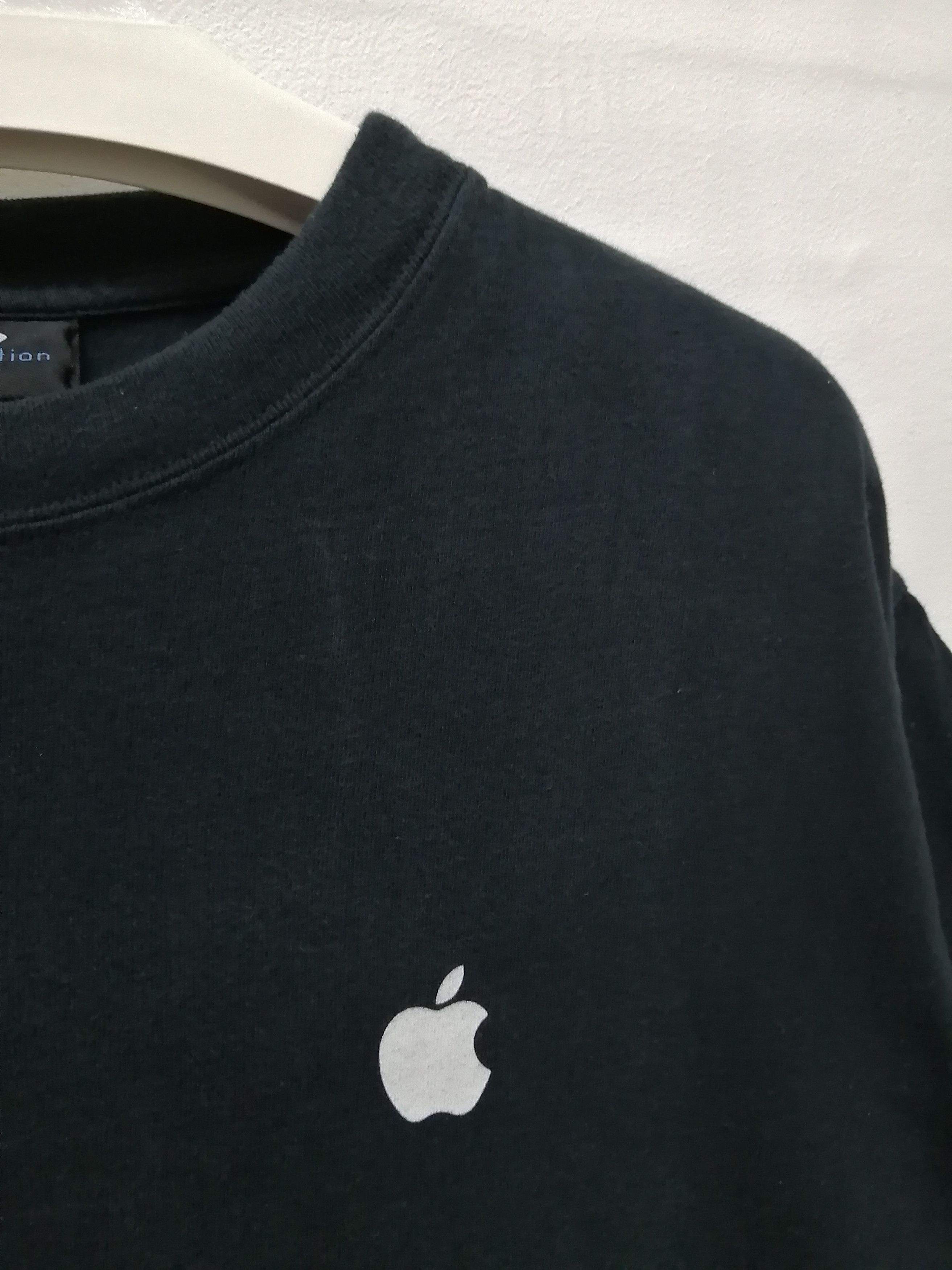 Microsoft Vintage 2003 Mac OS X Version 10.3 "Panther" Tee Size US M / EU 48-50 / 2 - 4 Thumbnail