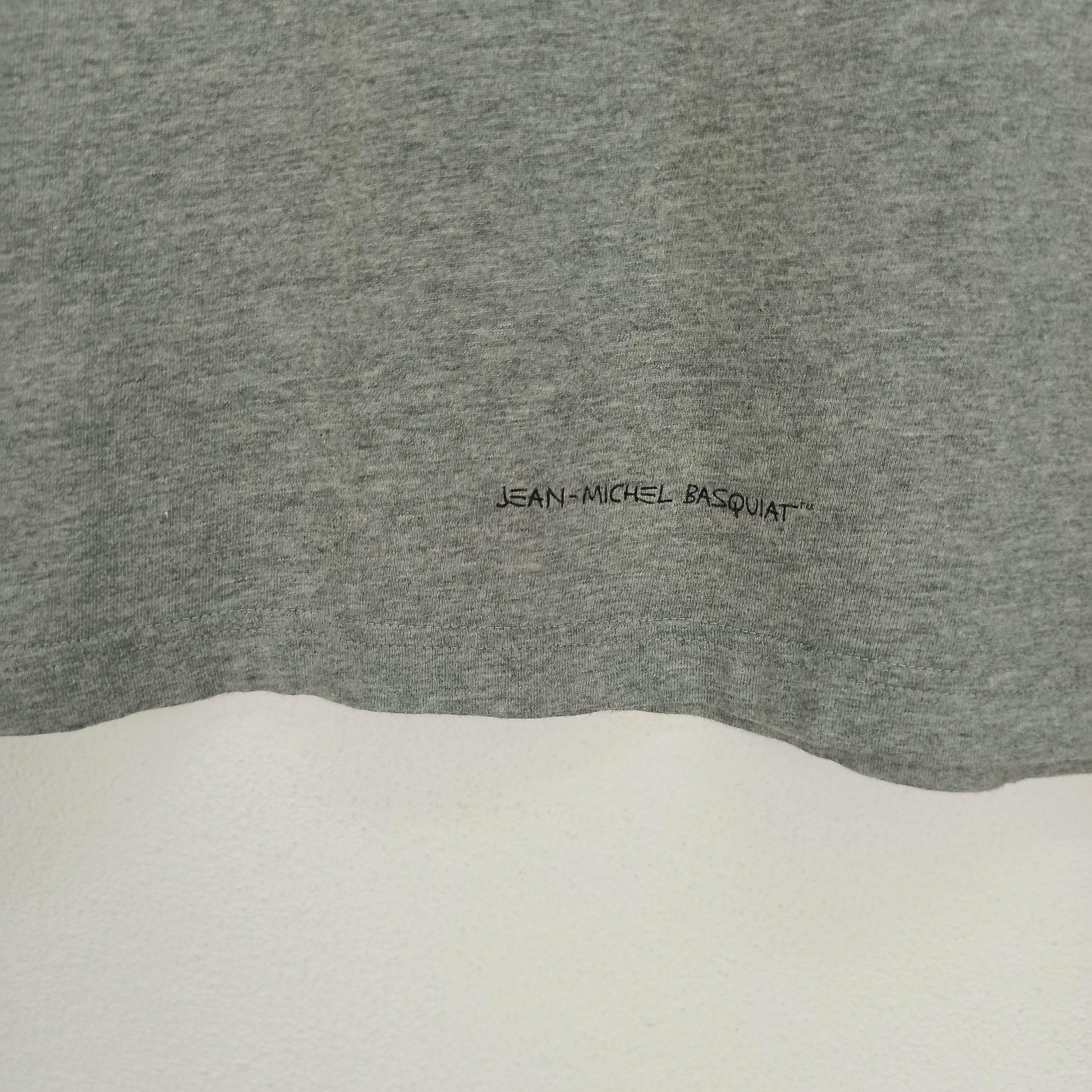 Jean-Michel Basquiat 🔥Rare🔥 Jean Michel Basquiat Art Uniqlo Tshirt Size US M / EU 48-50 / 2 - 6 Thumbnail