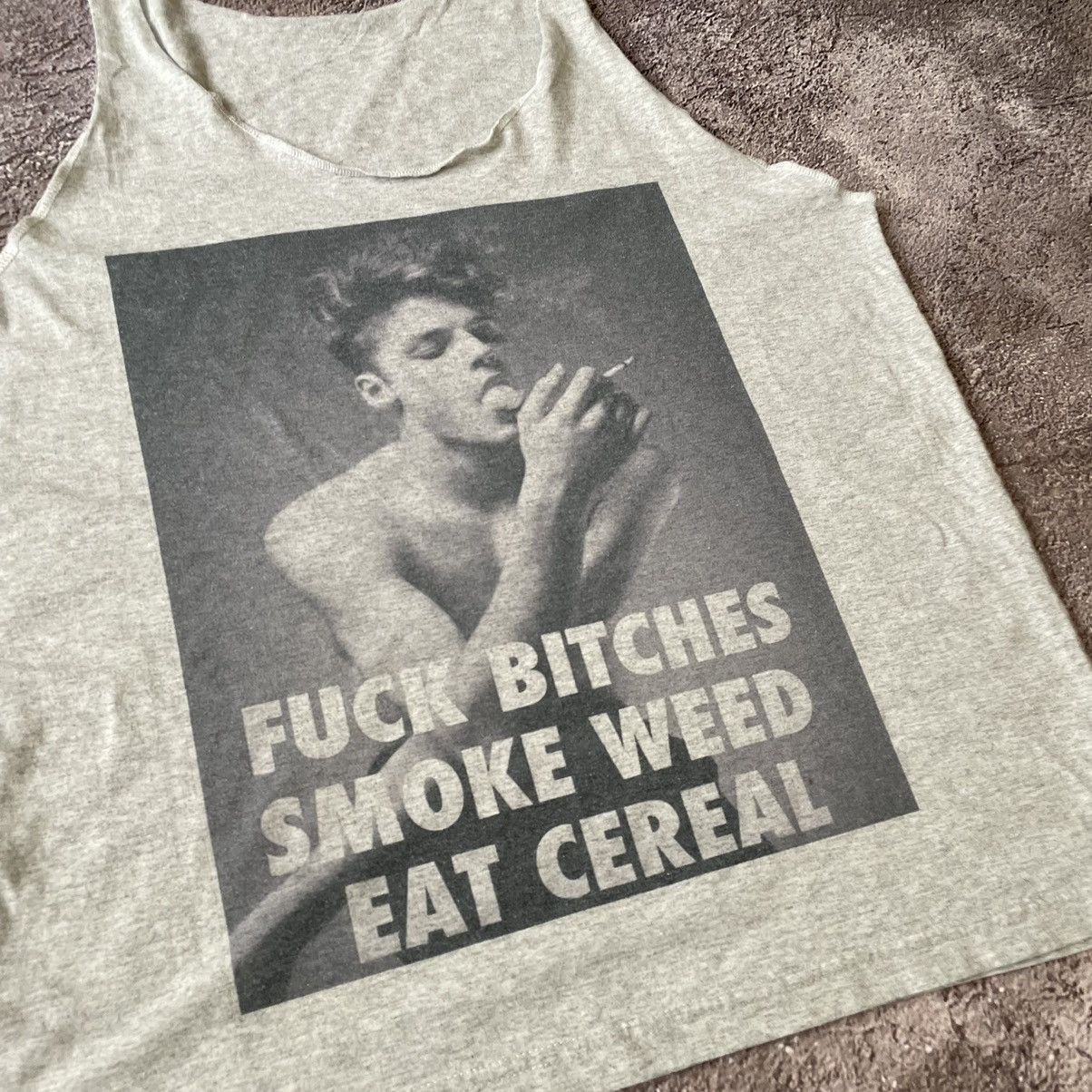 Vintage Vintage Y2K Sun Faded Graphic Tee Skate Punk Humor Print S Size US S / EU 44-46 / 1 - 6 Thumbnail