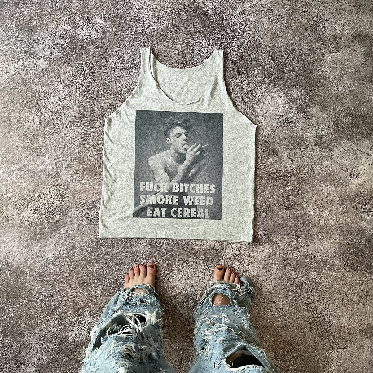 Vintage Vintage Y2K Sun Faded Graphic Tee Skate Punk Humor Print S Size US S / EU 44-46 / 1 - 1 Thumbnail