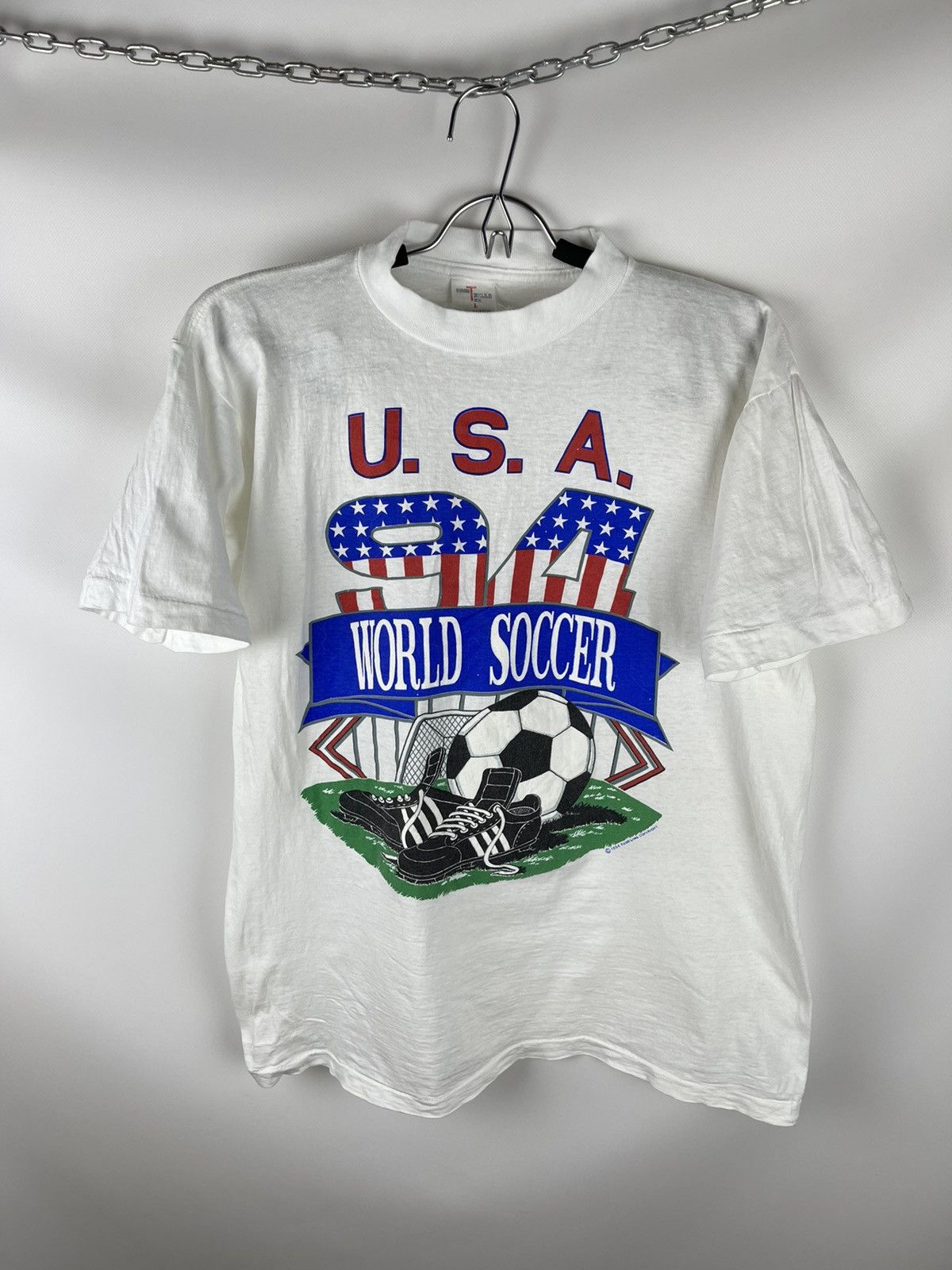 Vintage Vintage 1994 USA 94 World soccer single stitch white tee Size US L / EU 52-54 / 3 - 1 Thumbnail