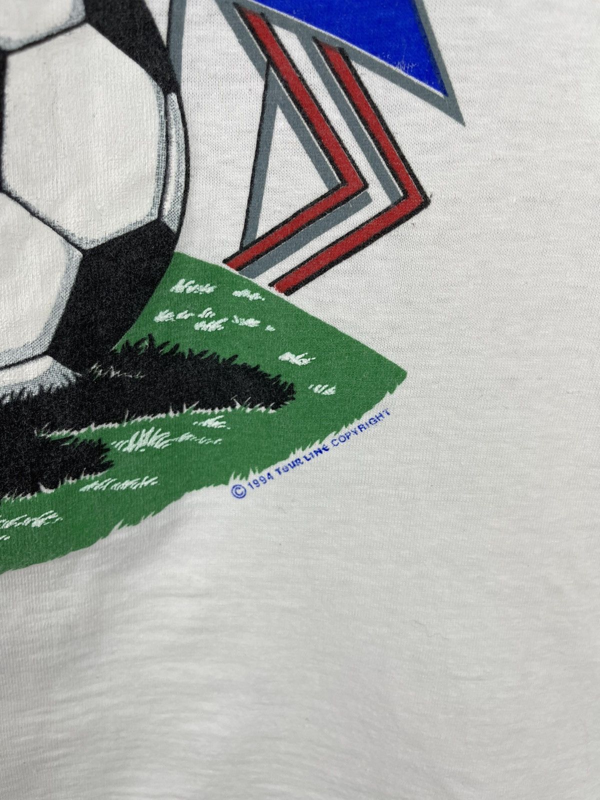 Vintage Vintage 1994 USA 94 World soccer single stitch white tee Size US L / EU 52-54 / 3 - 5 Thumbnail
