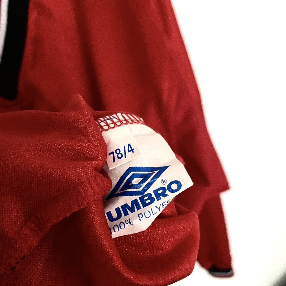 Umbro × Vintage 1998 1999 Umbro Vintage Retro Template Soccer Long Jersey Size US L / EU 52-54 / 3 - 4 Thumbnail