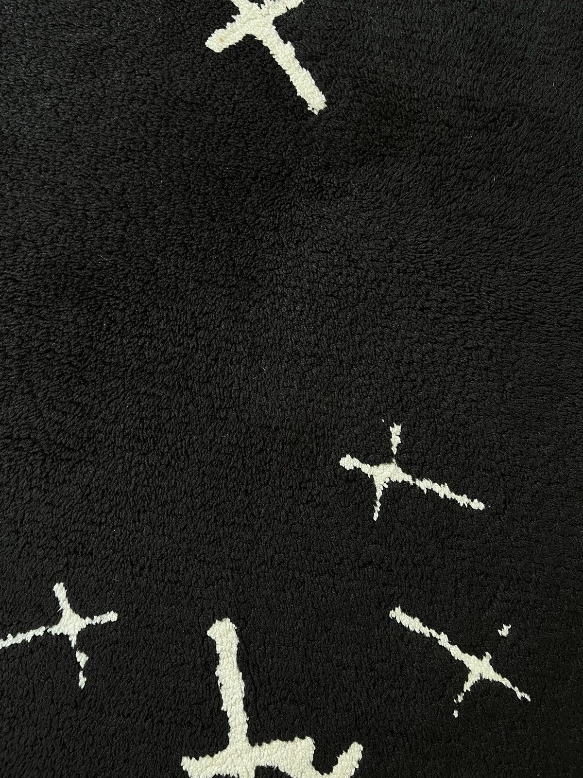 Undercover AW02 Undercover Cross Rug Witch’s Cell Division Black Size ONE SIZE - 4 Thumbnail