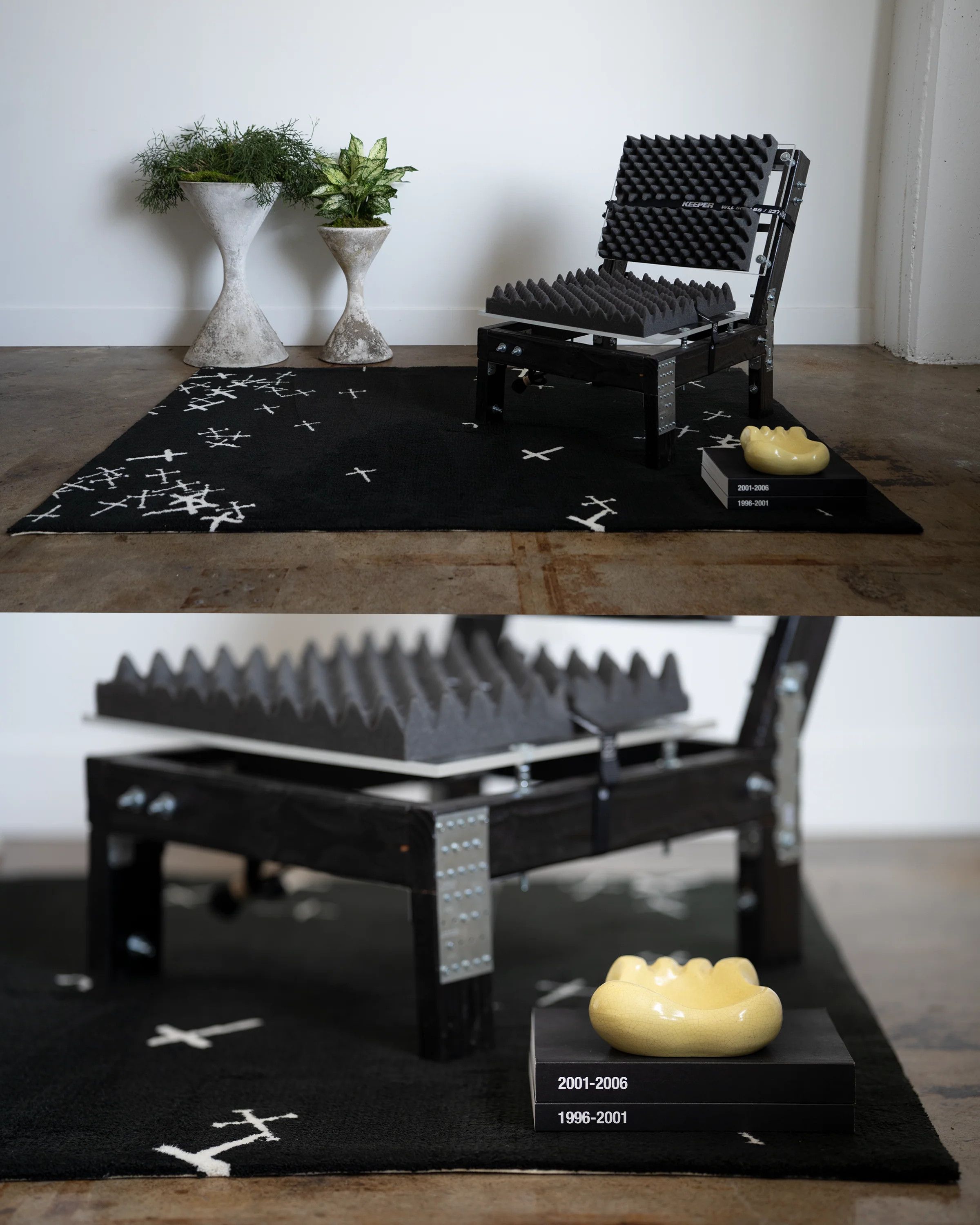 Undercover AW02 Undercover Cross Rug Witch’s Cell Division Black Size ONE SIZE - 8 Thumbnail