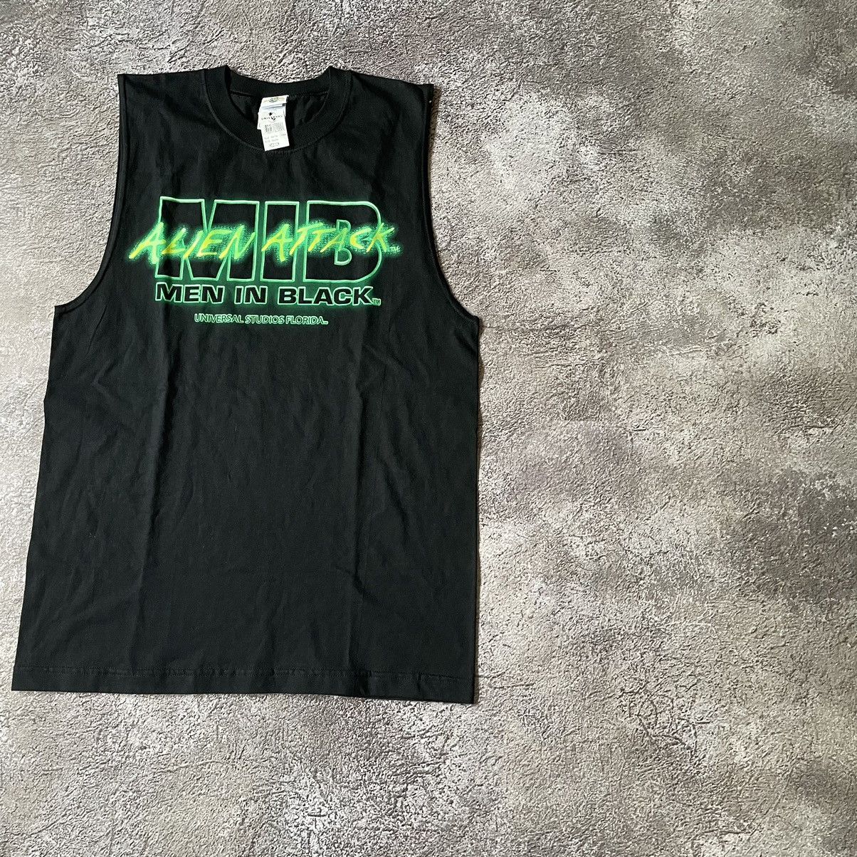 Vintage Vintage Y2K Graphic Tee Alien Attack Streetwear Black Slim M Size US M / EU 48-50 / 2 - 3 Thumbnail