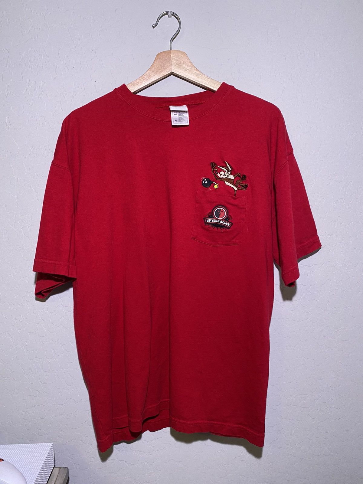 Vintage Vintage coyote bowling T Shirt | Grailed