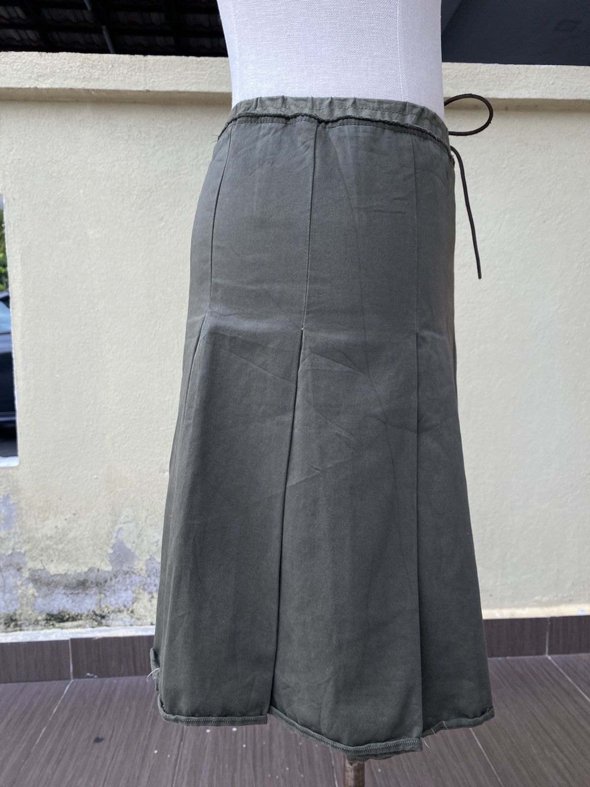 Prada olive green skirt Size 30" / US 8 / IT 44 - 4 Thumbnail