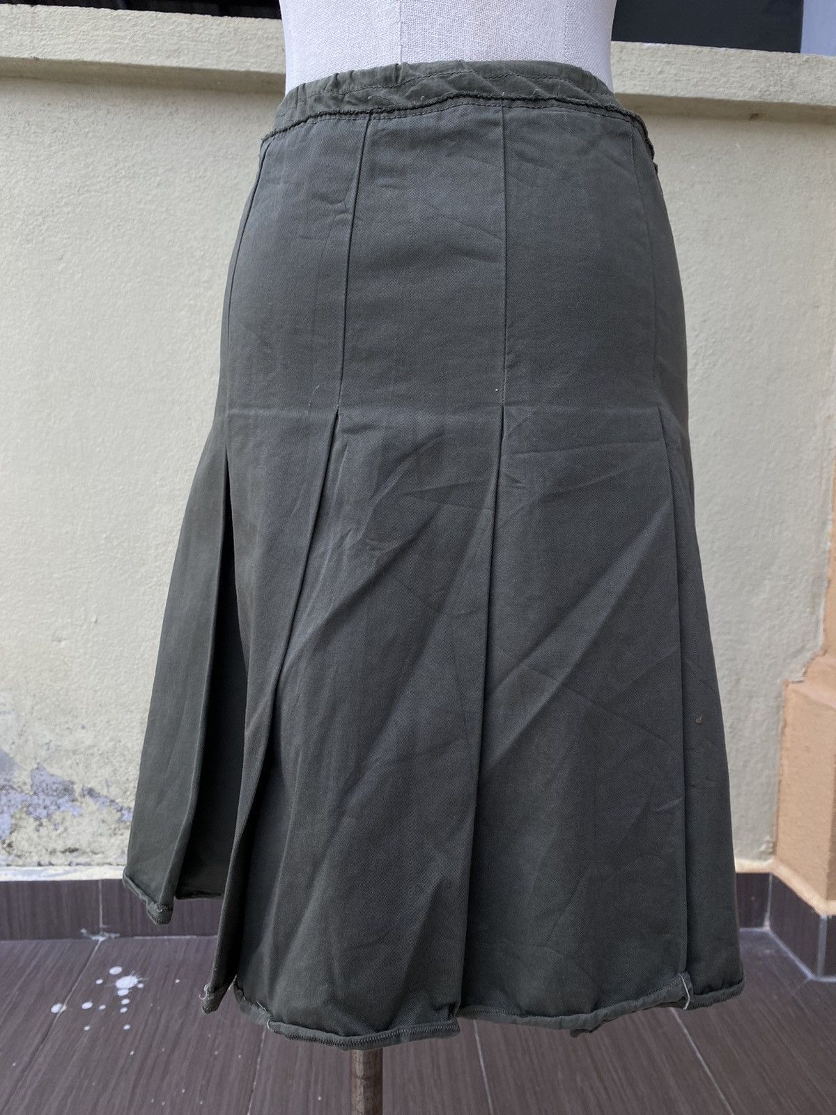 Prada olive green skirt Size 30" / US 8 / IT 44 - 3 Thumbnail