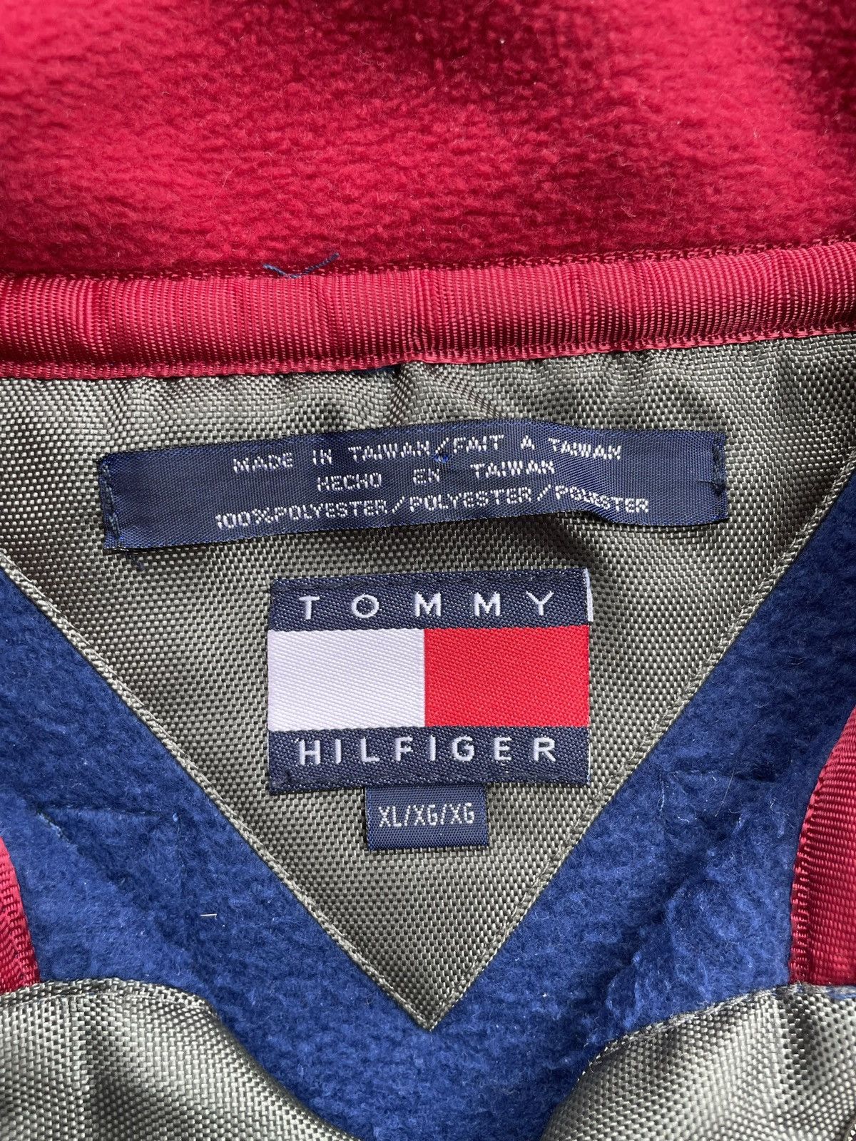 Other RARE 90s Tommy Hilfiger Big Flag Logo Fleece Sweatshirt Size US XL / EU 56 / 4 - 2 Thumbnail