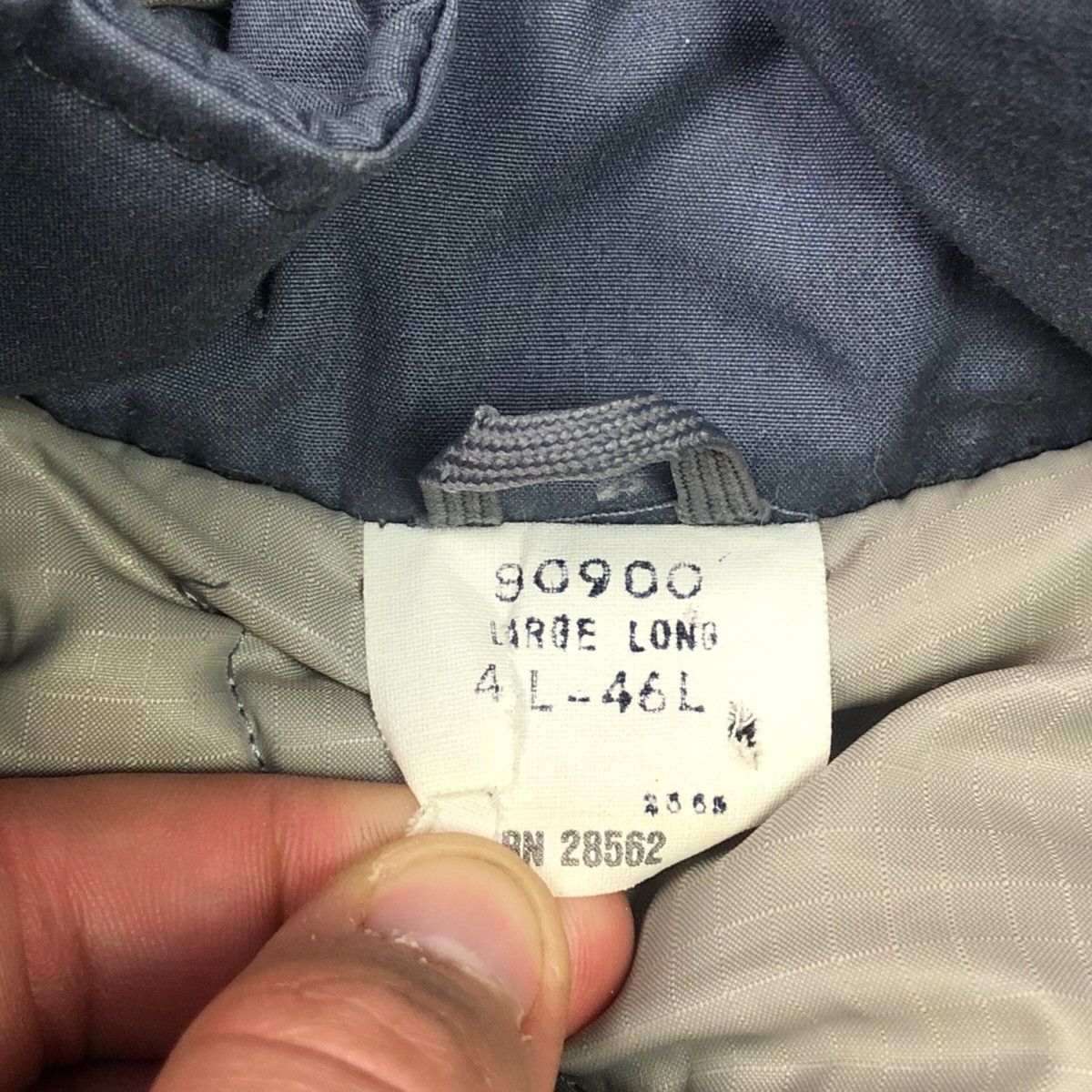 Vintage Vintage 90s Government Issued Gray Insulated Coat Adult XL Size US XL / EU 56 / 4 - 3 Thumbnail