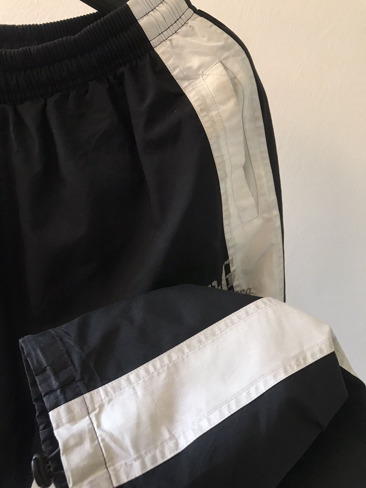 Dolce & Gabbana Track bottom Size US 34 / EU 50 - 3 Thumbnail