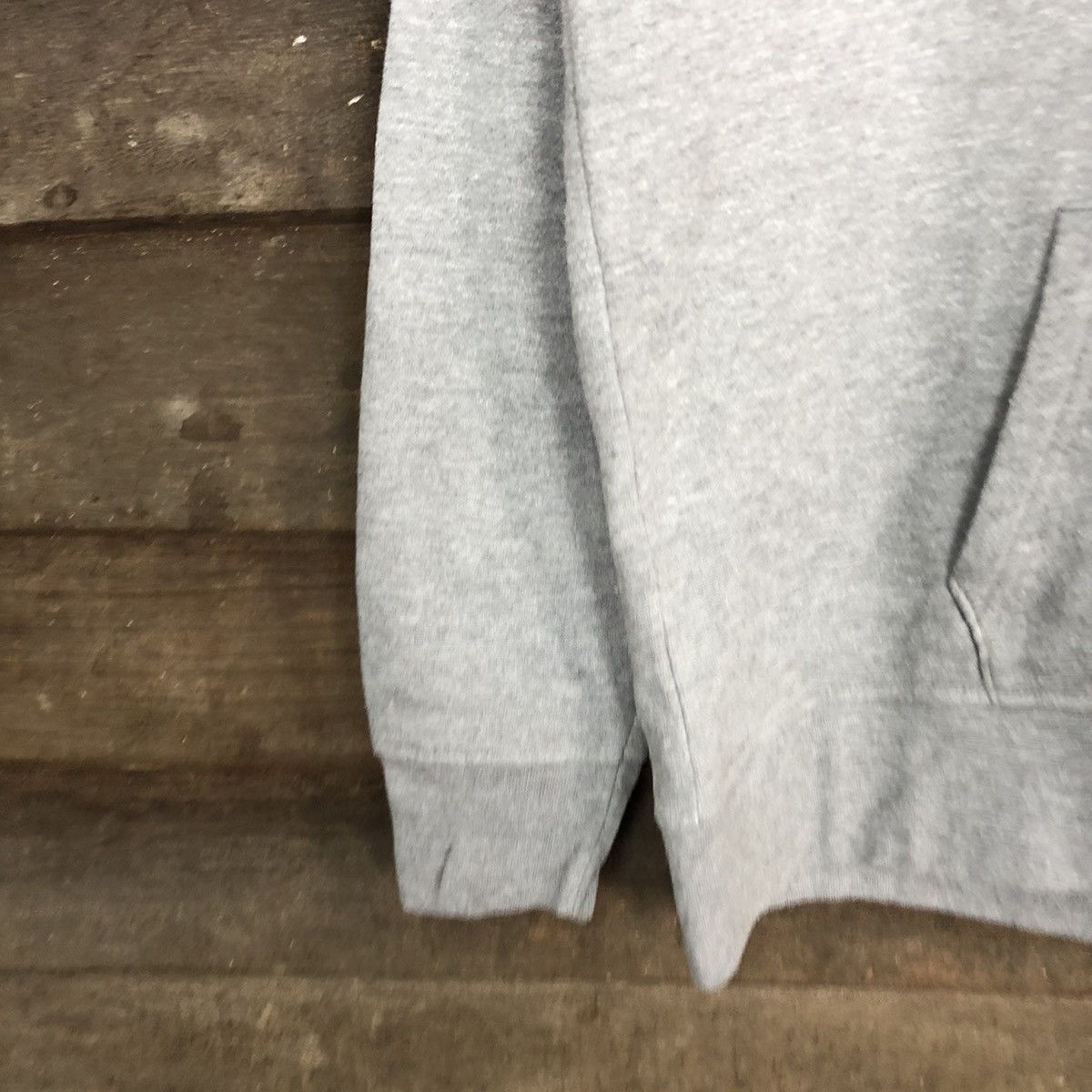 Vintage Us Boarder Grey Hoodies sweatshirt #051B Size US XL / EU 56 / 4 - 6 Thumbnail