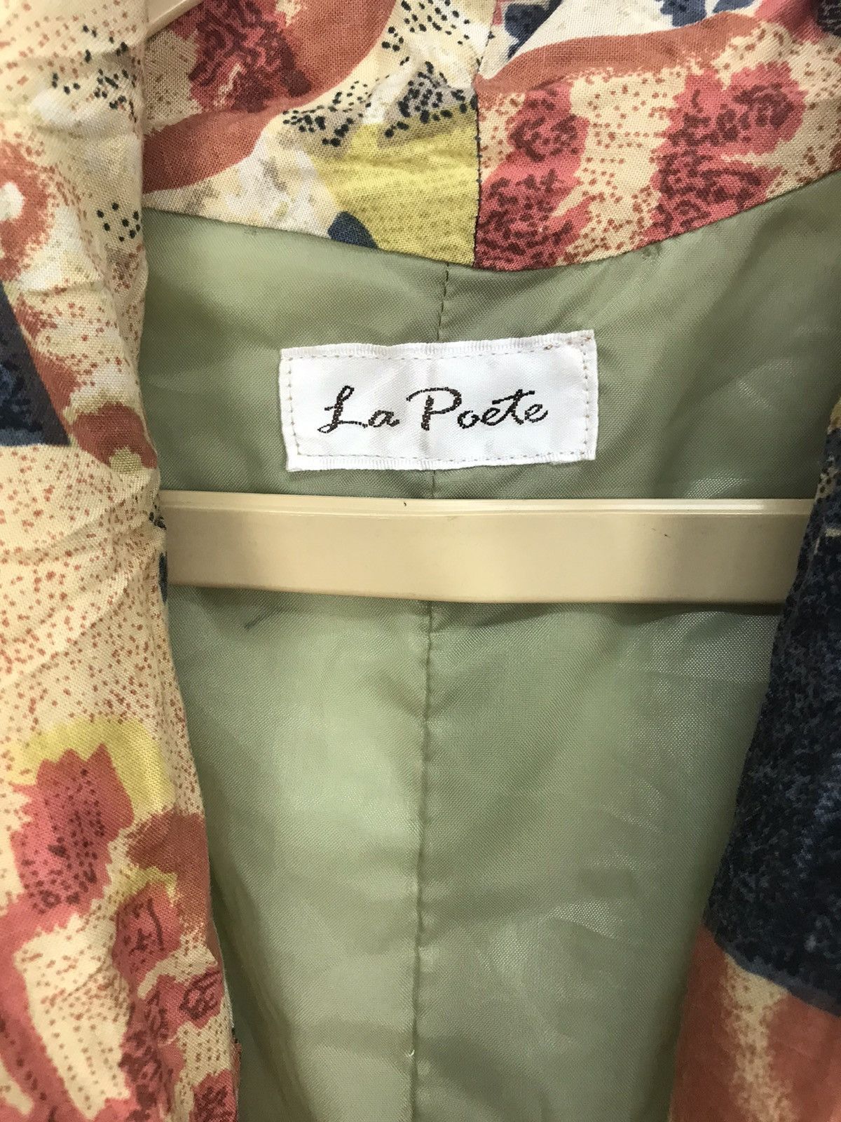 Japanese Brand La poete button sleeveless jacket Size US L / EU 52-54 / 3 - 3 Thumbnail