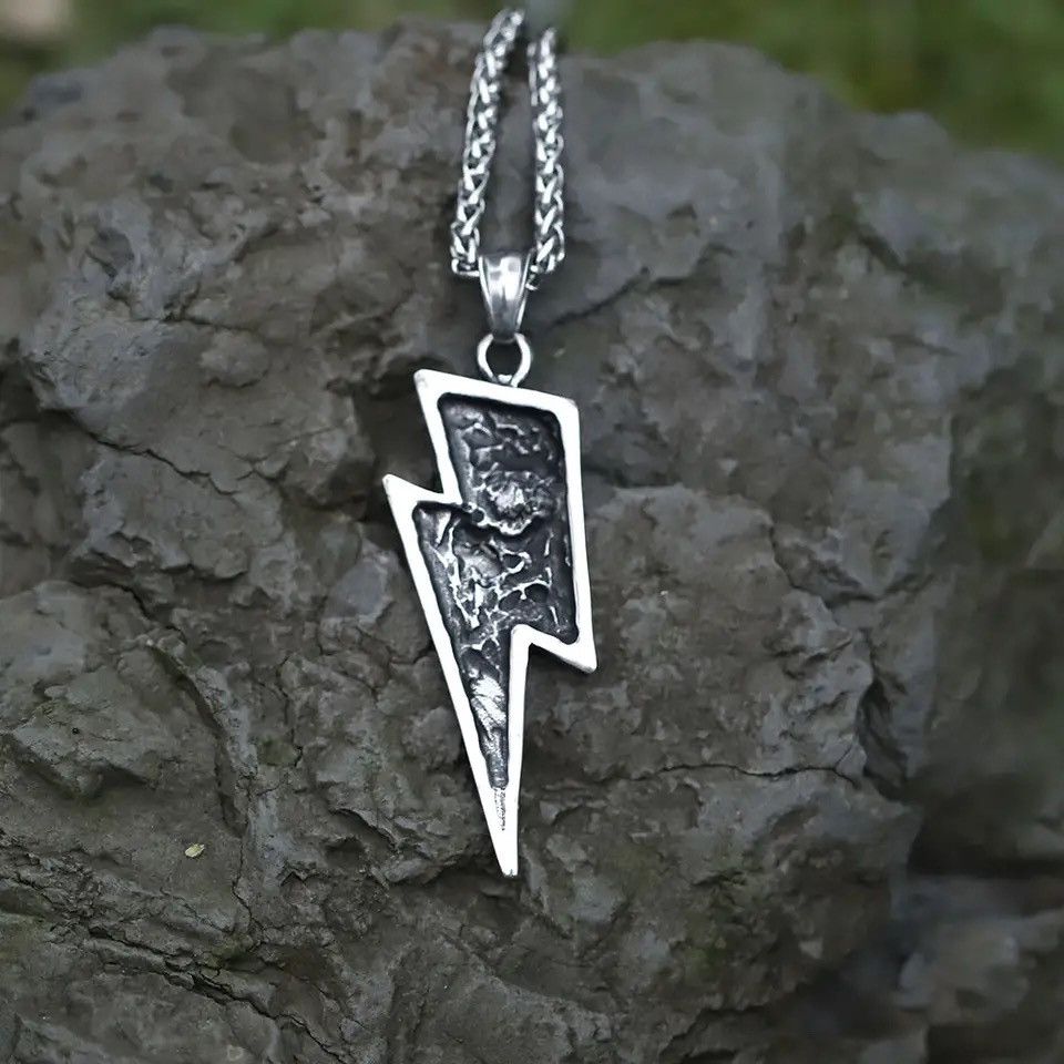 Jewelry Gothic Skull Pendant Necklaces Size ONE SIZE - 3 Thumbnail