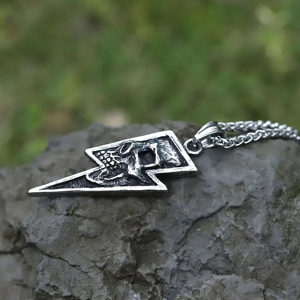 Jewelry Gothic Skull Pendant Necklaces Size ONE SIZE - 4 Thumbnail