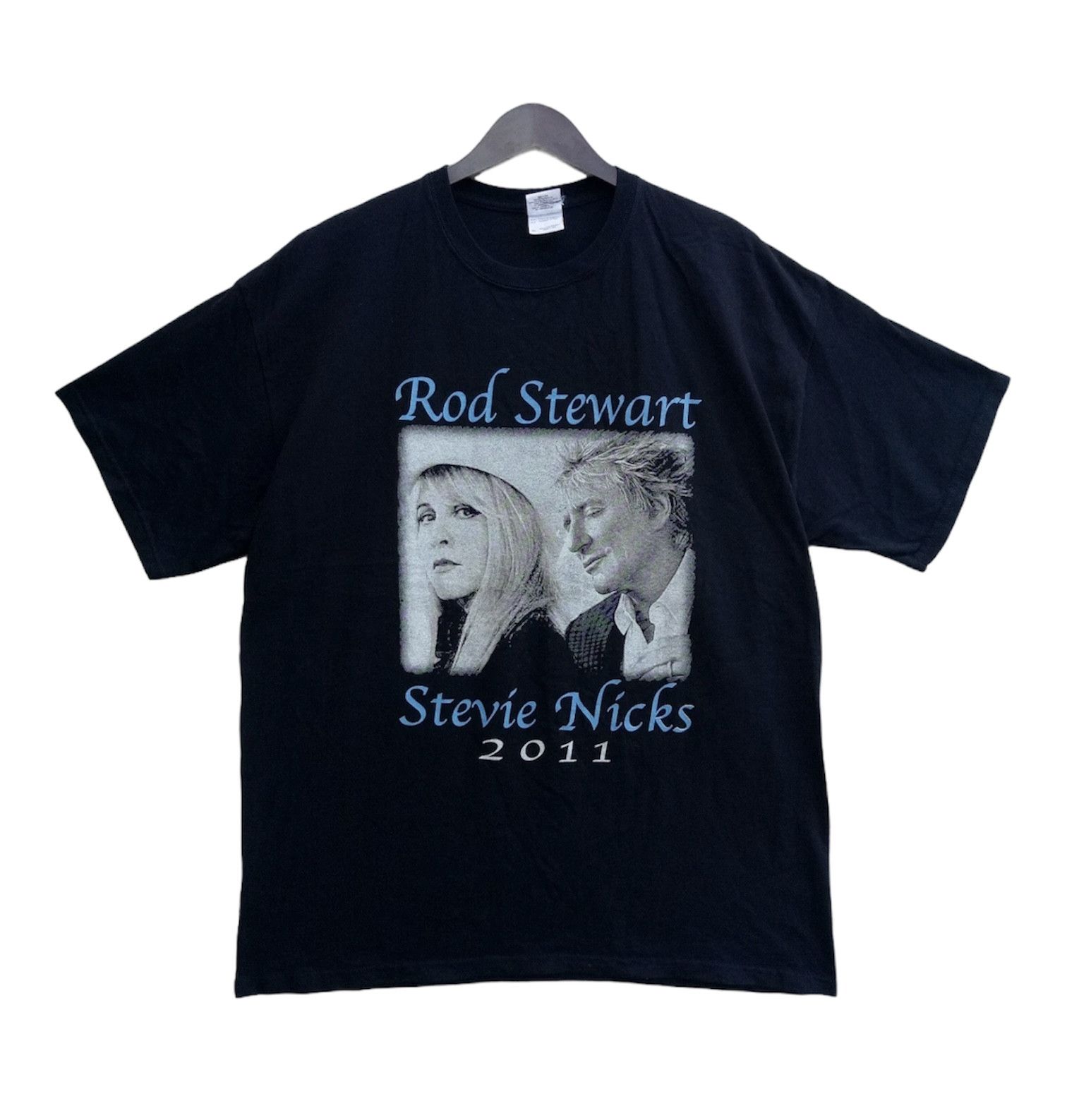 Band Tees 💥ROD STEWART & STEVIE NICKS promo tour 2011 rock tee shirt Size US XL / EU 56 / 4 - 1 Thumbnail