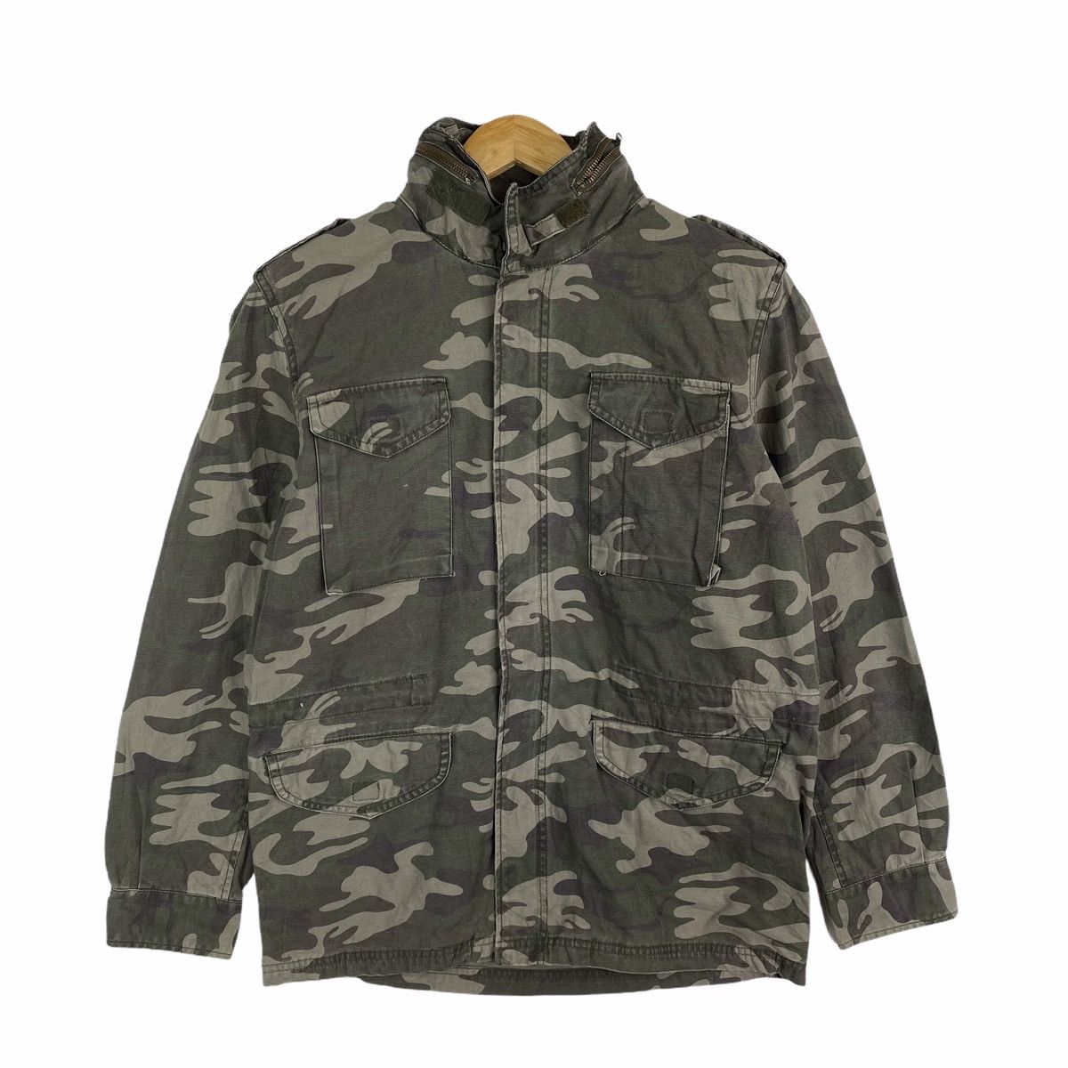 image of Army Military Camouflage Zipper Jacket in Camouflage Army, Men's (Size Medium)